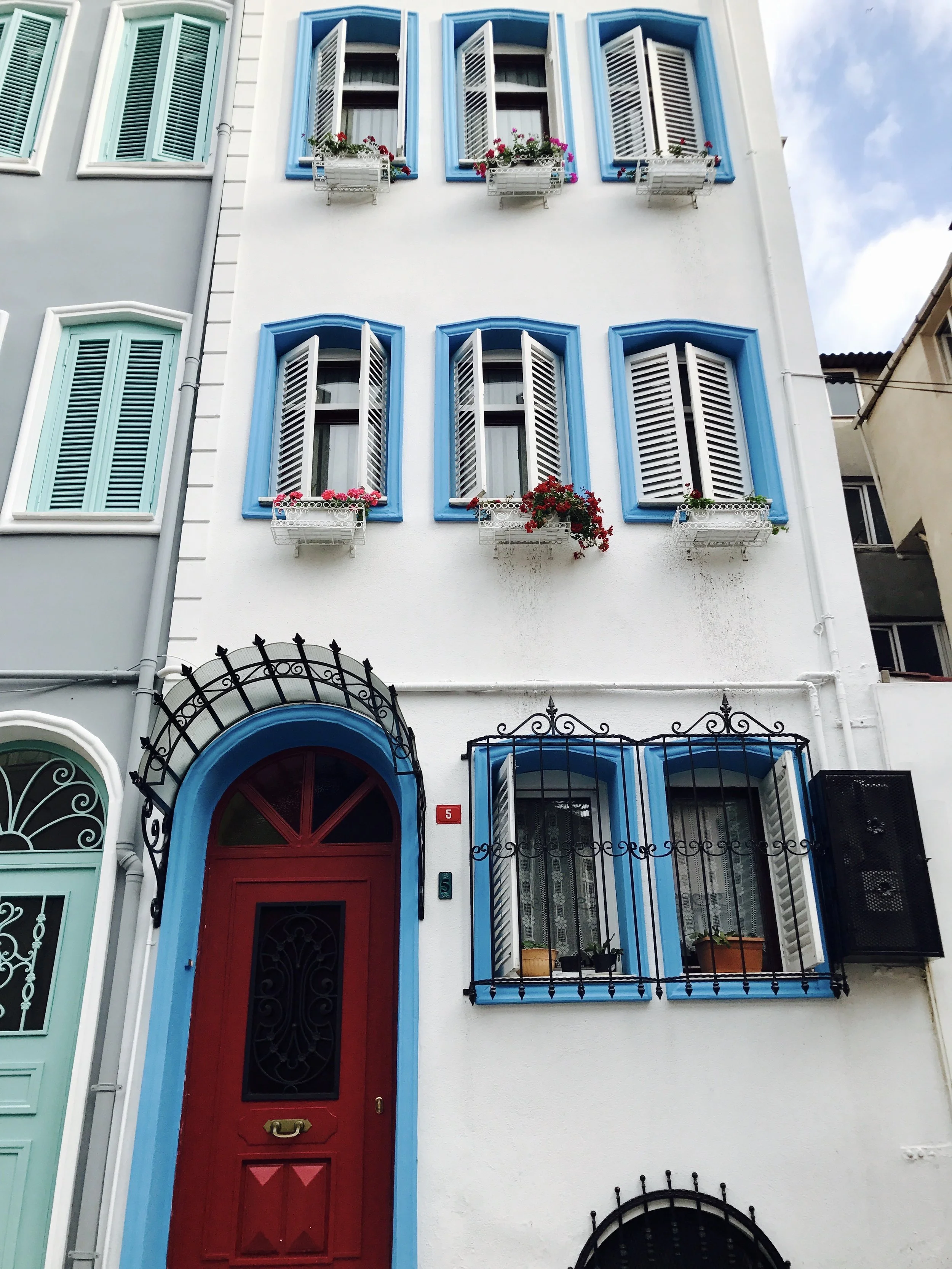 Learning Turkish as an Expat - Colloquial Turkish Explained: Everyday Language, Grammar Breakthroughs &amp; Culture 