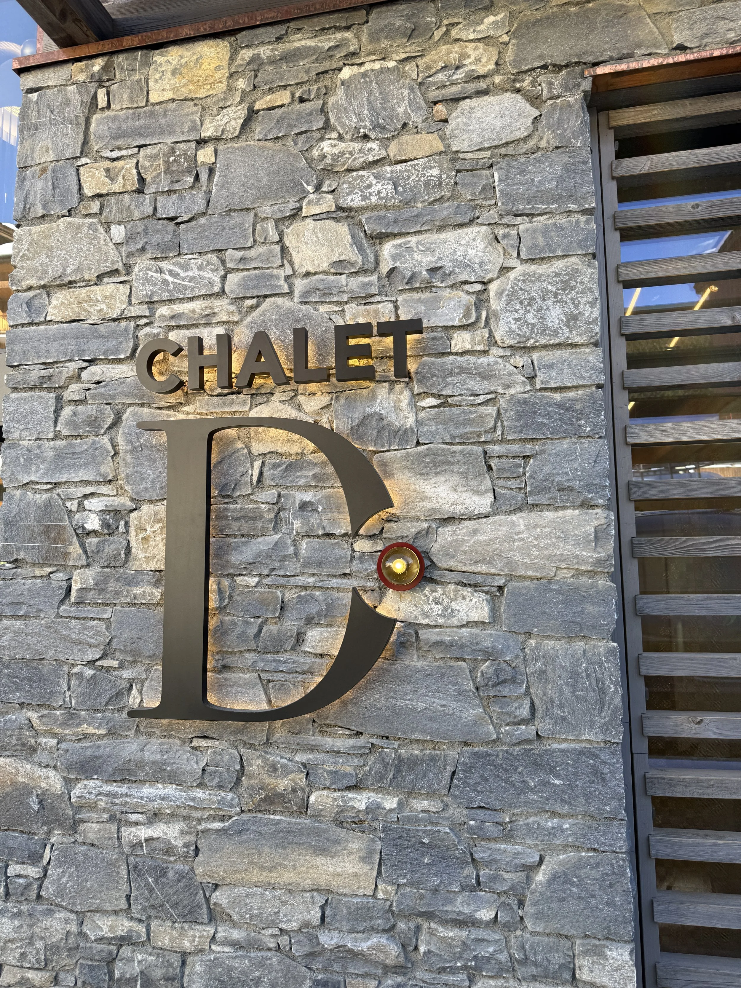 CHALET D Enseigne_18.jpg
