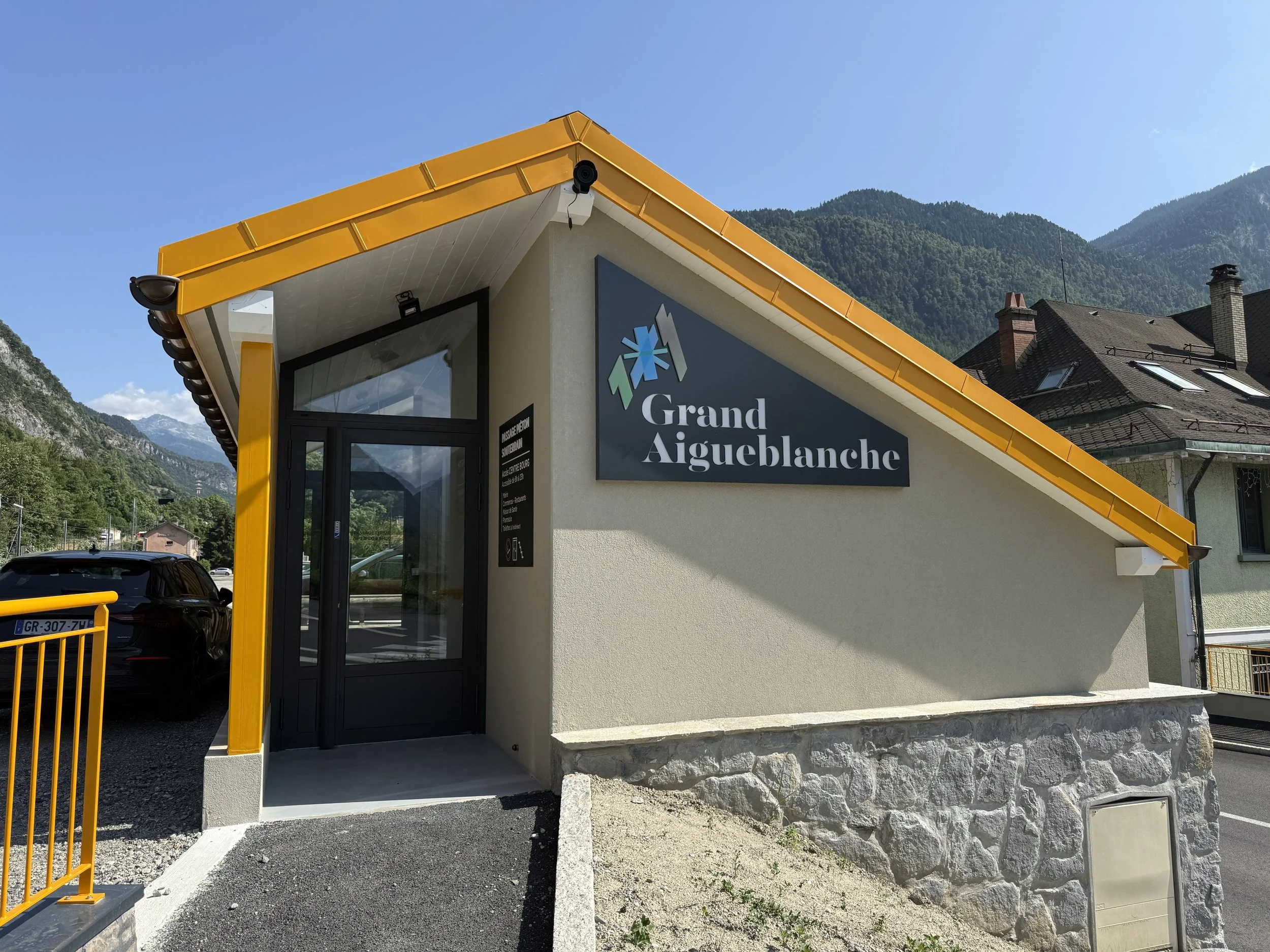 CCVA enseigne_07.jpg