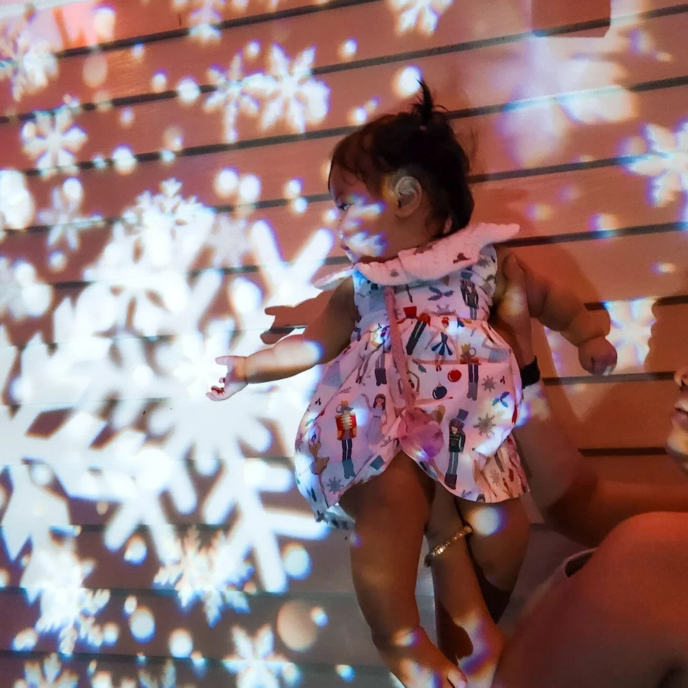 Having a child gives you a new perspective on every holiday. Seeing their excitement and wonder makes you want to make everything magical and special. ⁠
.⁠
.⁠
.⁠
#Christmas #Holidays #Parent #ParentChild #FirstChristmas