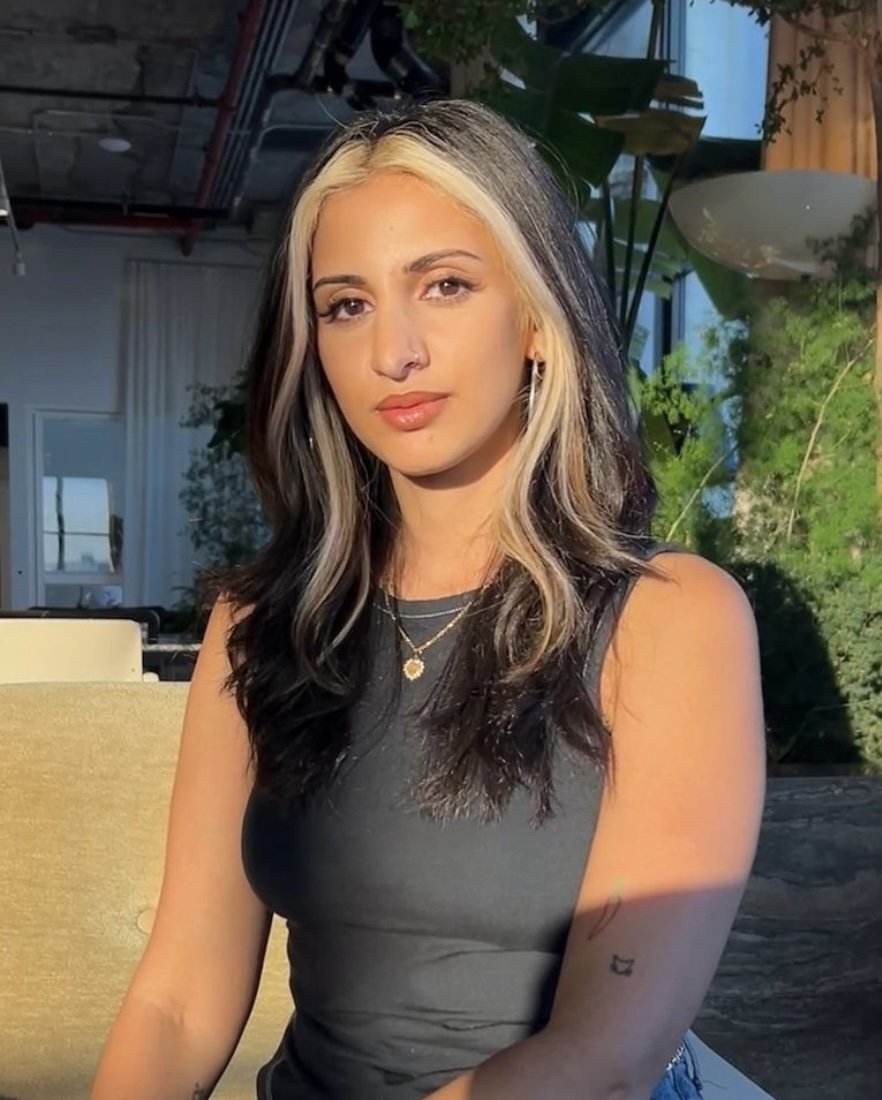 Milking It: Sunayah @SUNAYAH._