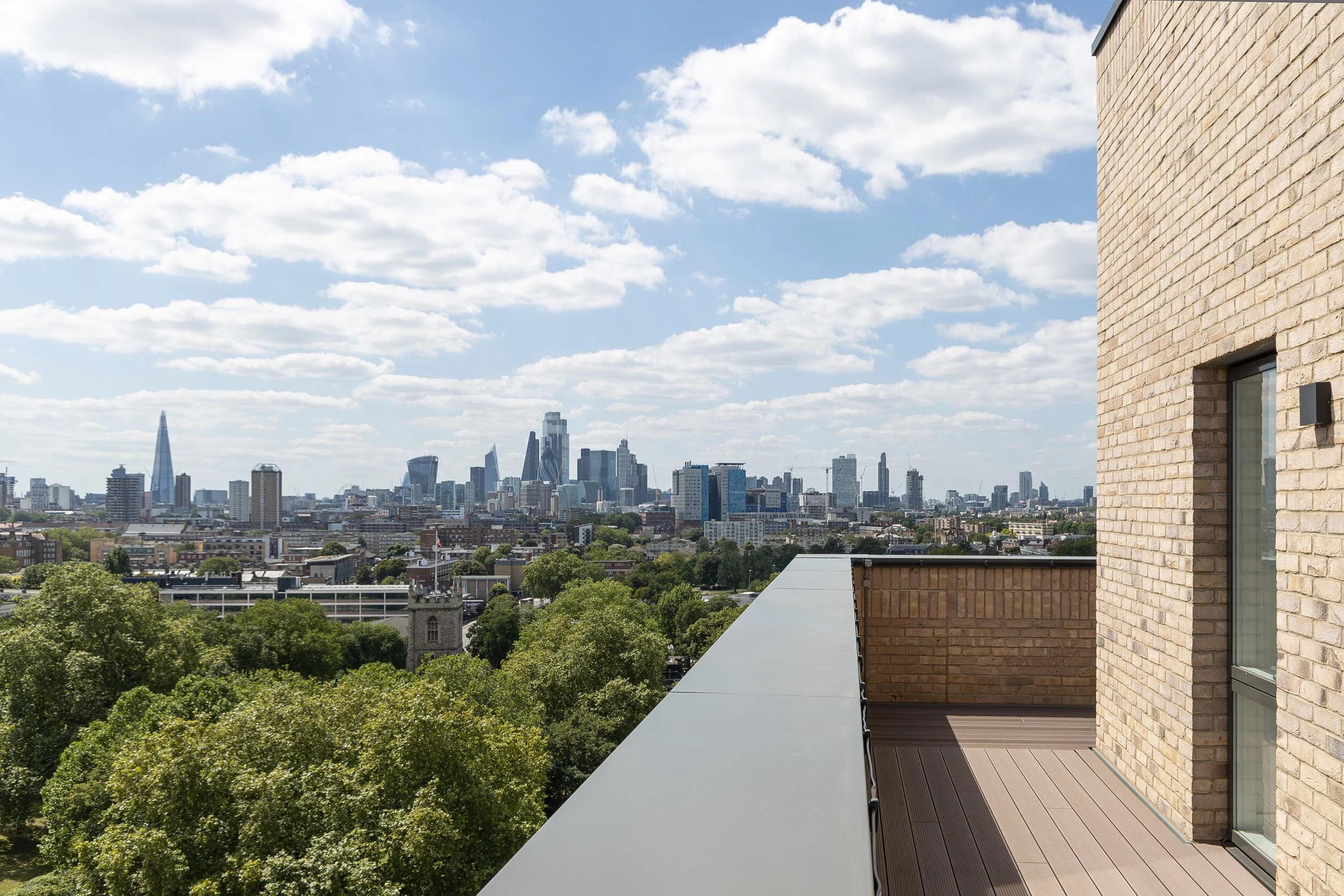 Pinnacle Investments - Ropemakers Final-17.jpg