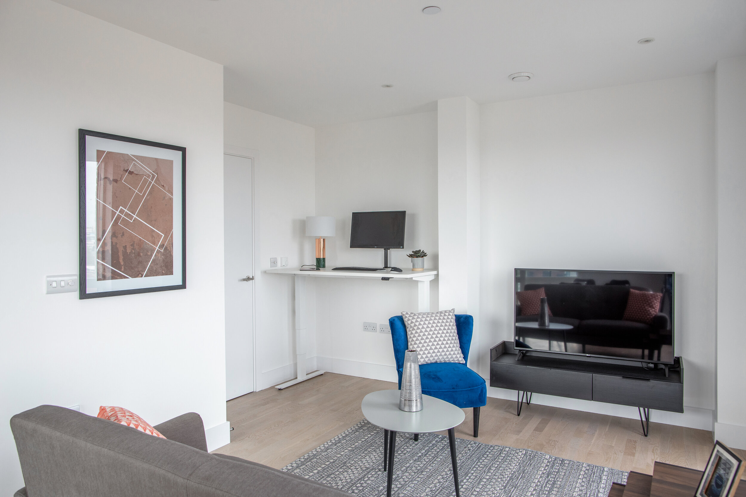 Beagle Court Exra Work-Station Shot 1.JPG