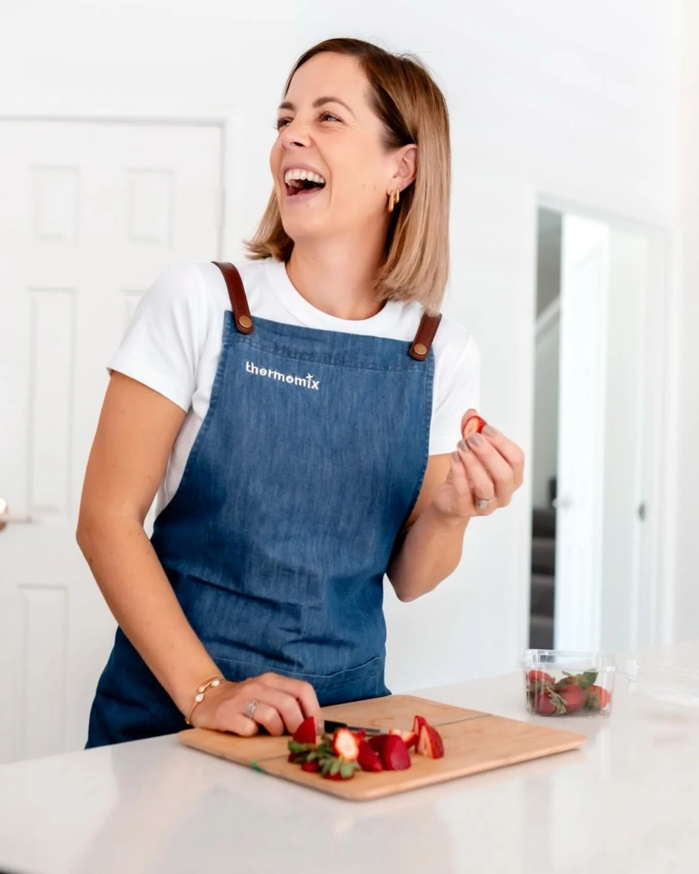 This shoot was meant to be about branding photos.
It ended with me buying a Thermomix.

Strong brand. Strong sales funnel 😂Follow along with @everydaywithtiff - you have been warned 😉