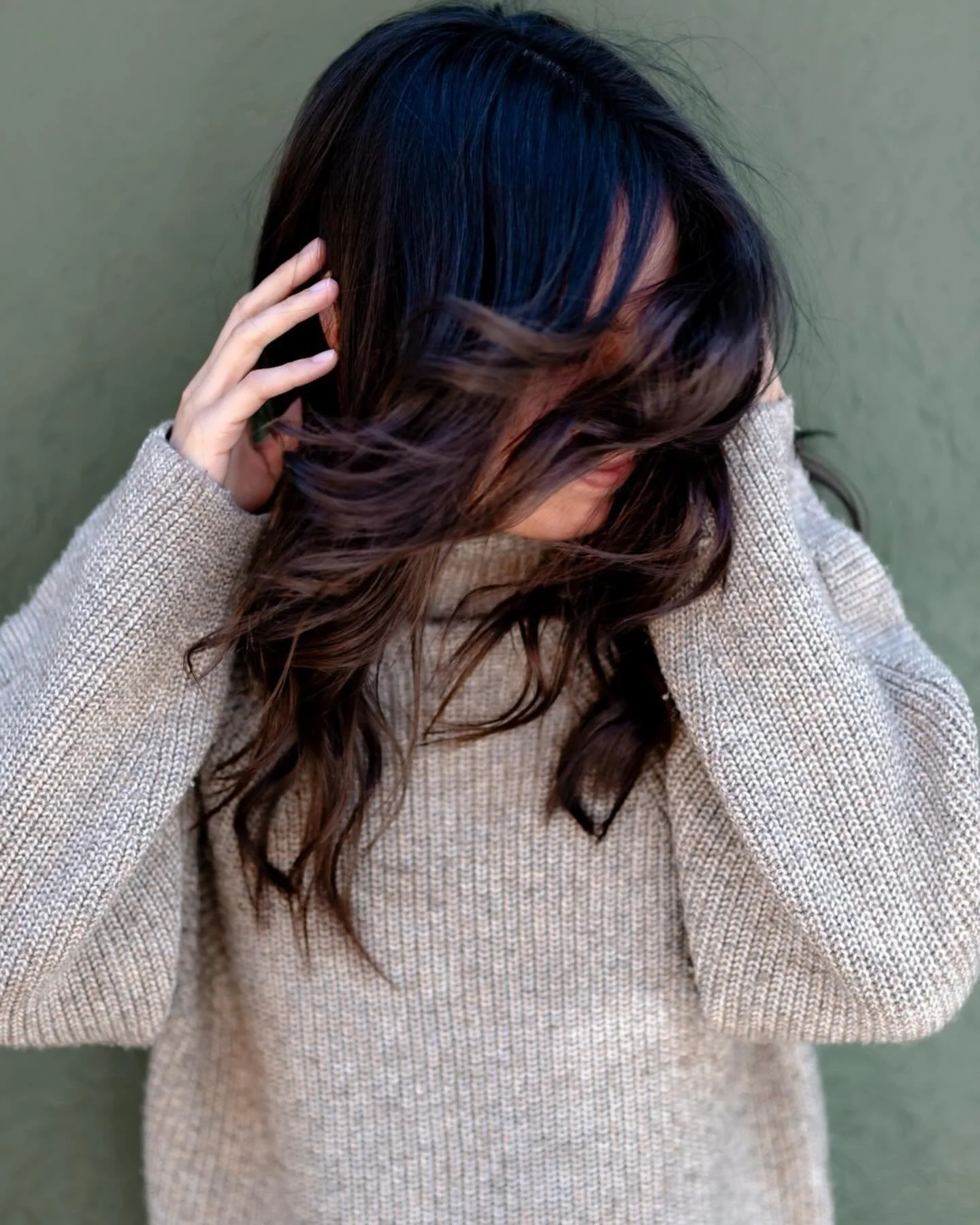 It had been almost a year since our last branding shoot together and what a difference a year makes. Rebecca is now deeper into her business journey with @counsellingempathy, stepping confidently into her 30&rsquo;s and we wanted this shoot to reflec