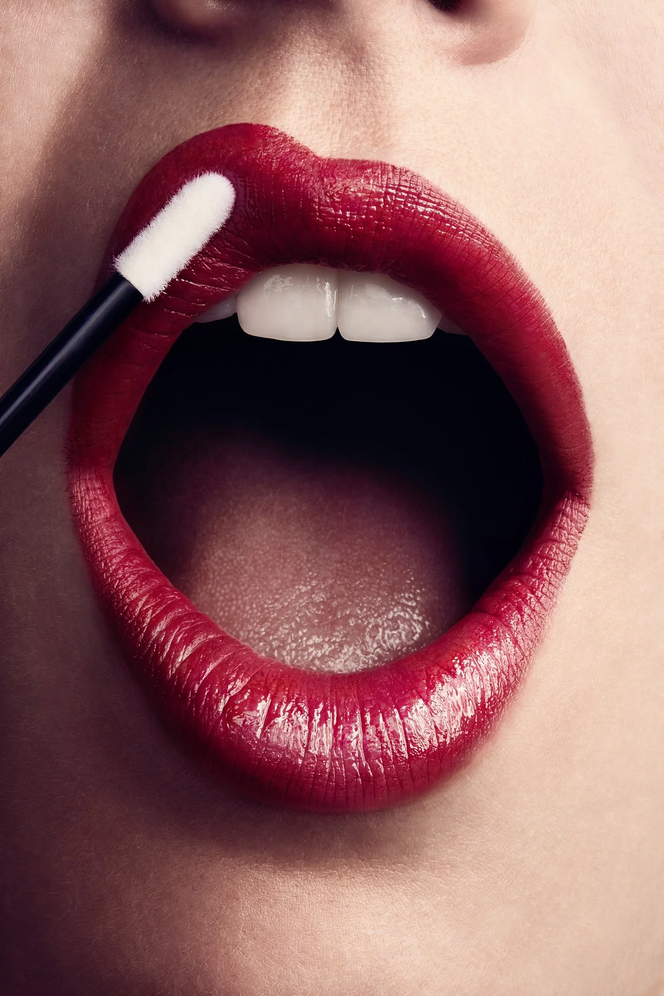 janik_osthoever_beauty_close_up_lippen_web.jpg