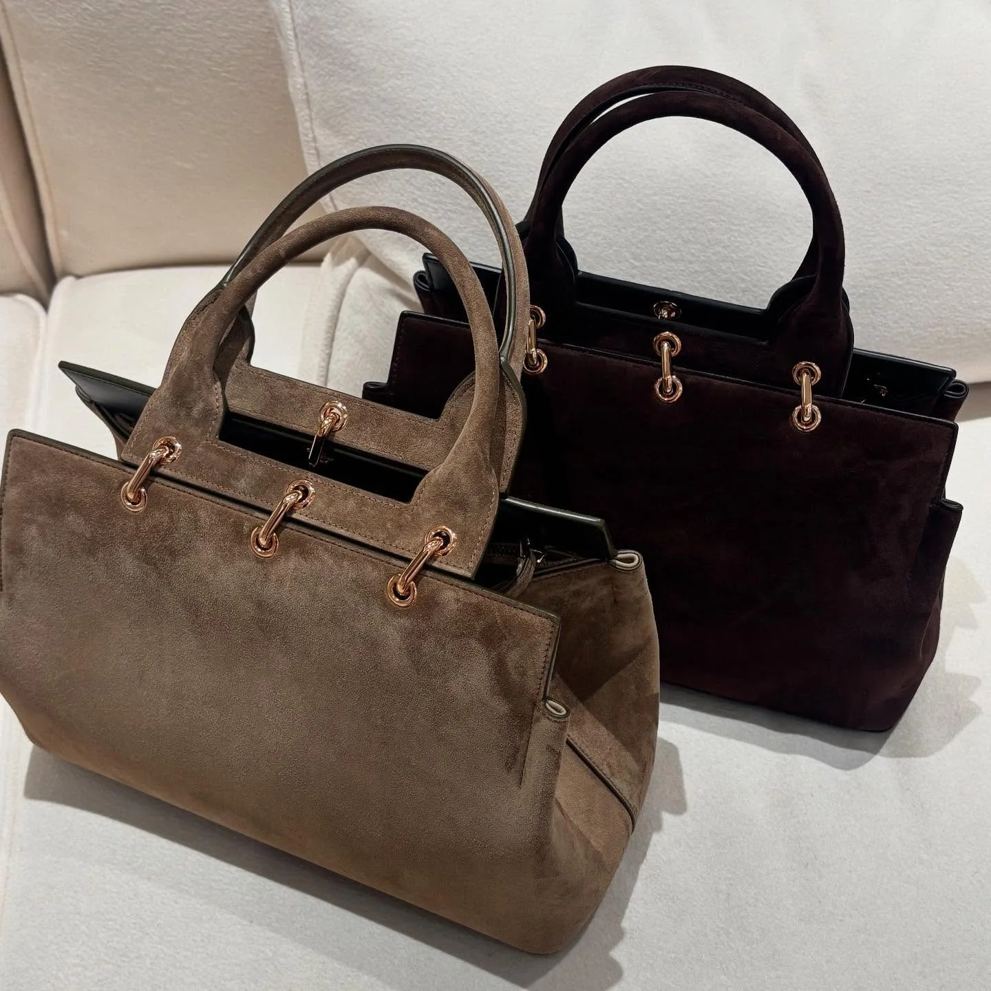 some cool suede bags by @gabrielahearst we are loving for the upcoming fall winter season 👀👉🏻 #suedebags #fallstyleinspo #fallaccessories #gabrielahearst