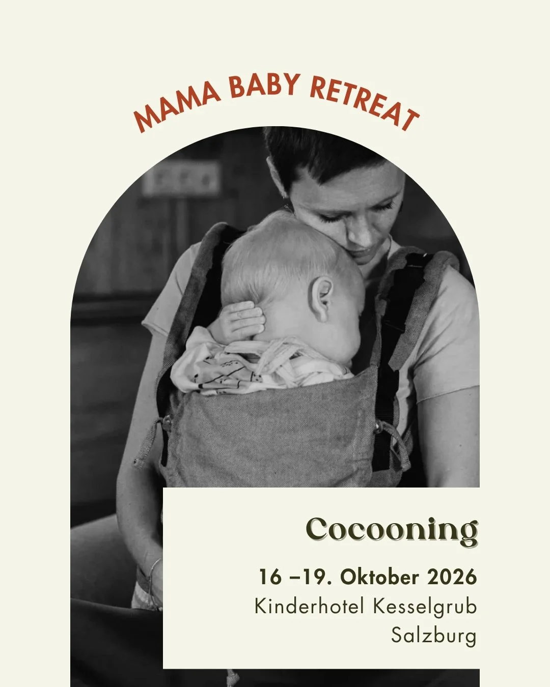🤩 20% noch bis 25. August🤩

Der Moment in dem du Mama wirst,
ver&auml;ndert alles. ✨

🌸 Mama-Baby Cocooning l&auml;dt dich ein, eine Pause einzulegen. Aus dem L&auml;rm des Alltags auszusteigen und in die sanfte, n&auml;hrende Stille eines Kokons 