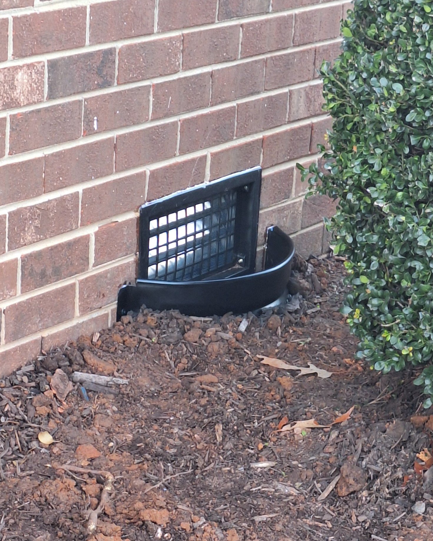 Out with the OLD ➡️ In with the NEW ✅

New crawlspace vents and wells for another satisfied homeowner! #ElonNC #BurlingtonNC