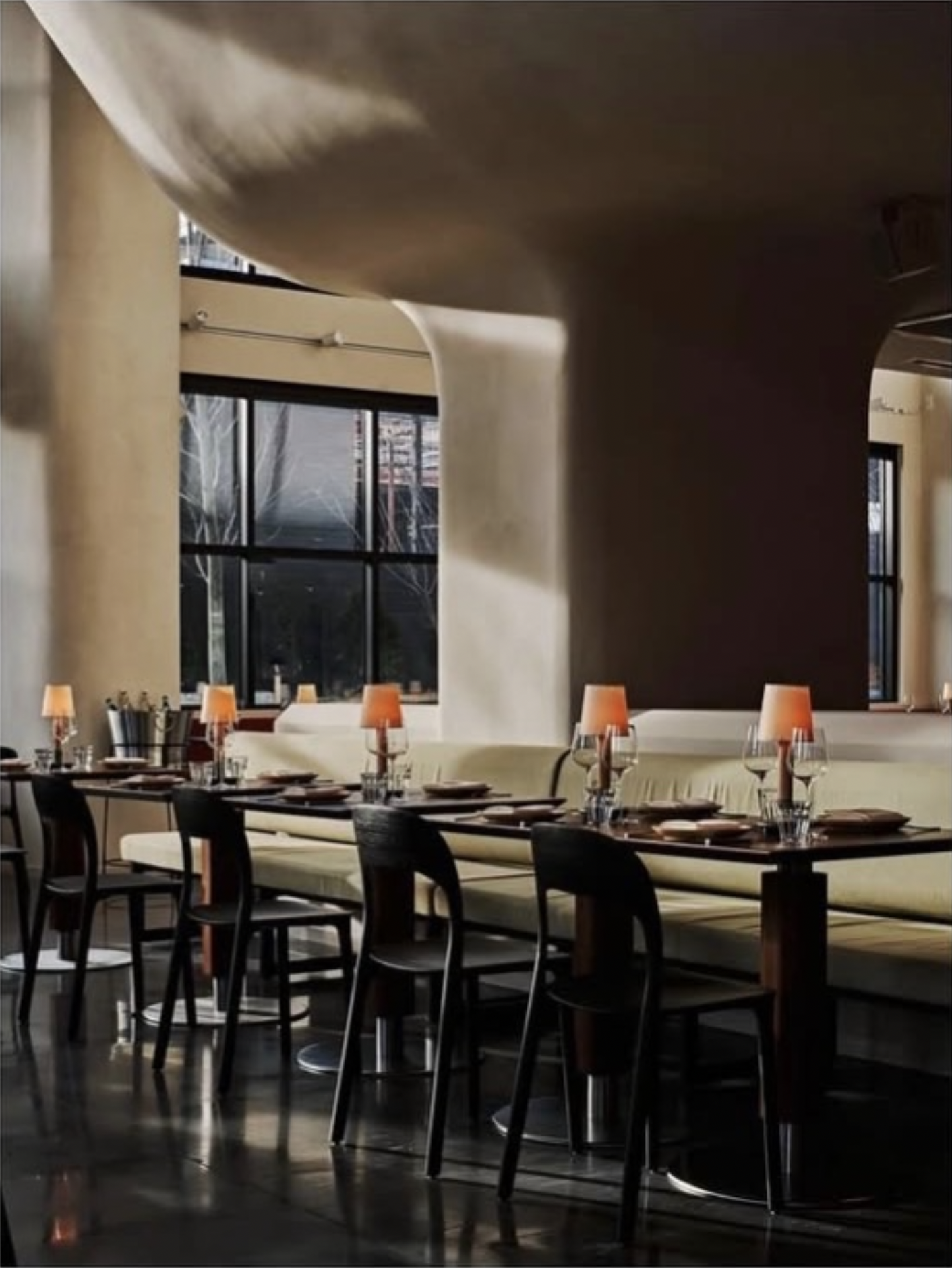 Füm, Atl, GA. Int Design: Square Feet Studio. Photography: Andrew Thomas Lee