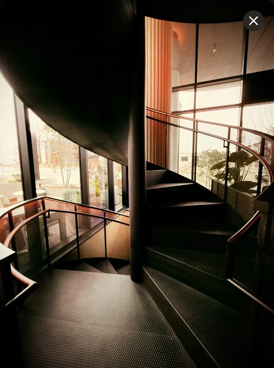 Plaster fluted columns
Stella at Star Metals, Atl, GA