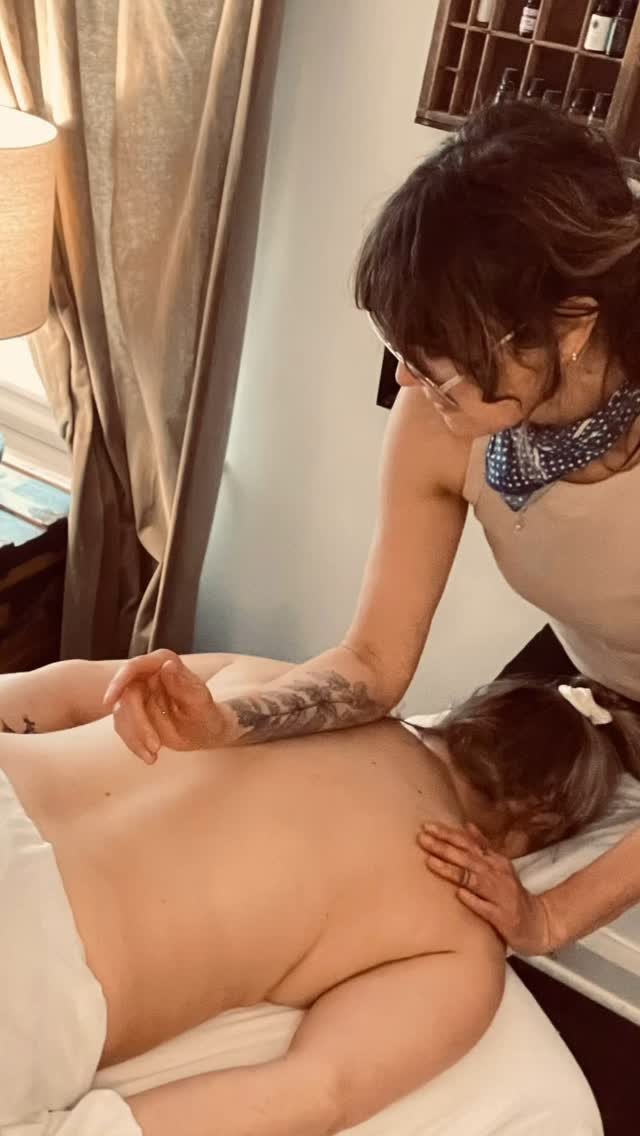 Opening Saturday and Sunday!
Please check my website, link in the bio..
#eastyorkrmt #leslievillermt #supportlocalbusiness #torontomassagetherapy #eastyorkmassagetherapy #eastyorkmassage #bodybutterexperience #selfcareyourway #essentialoils