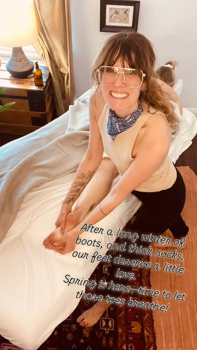 Our feet deserve therapy too! They’ve carried us through a long, cold winter—now it’s their turn to be cared for.
Step into spring with a rejuvenating foot massage designed to melt away tension, boost circulation, and bring life ba