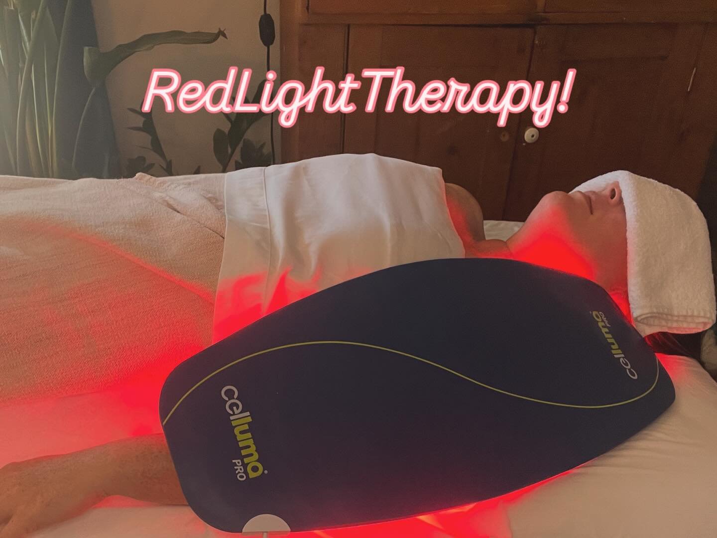 Red light therapy is more than just a glow — it supports cell repair, reduces inflammation, and eases muscle + joint pain.
Think of it as healing from the inside out.
Now available as an add-on to your massage session.
DM to book or head to my