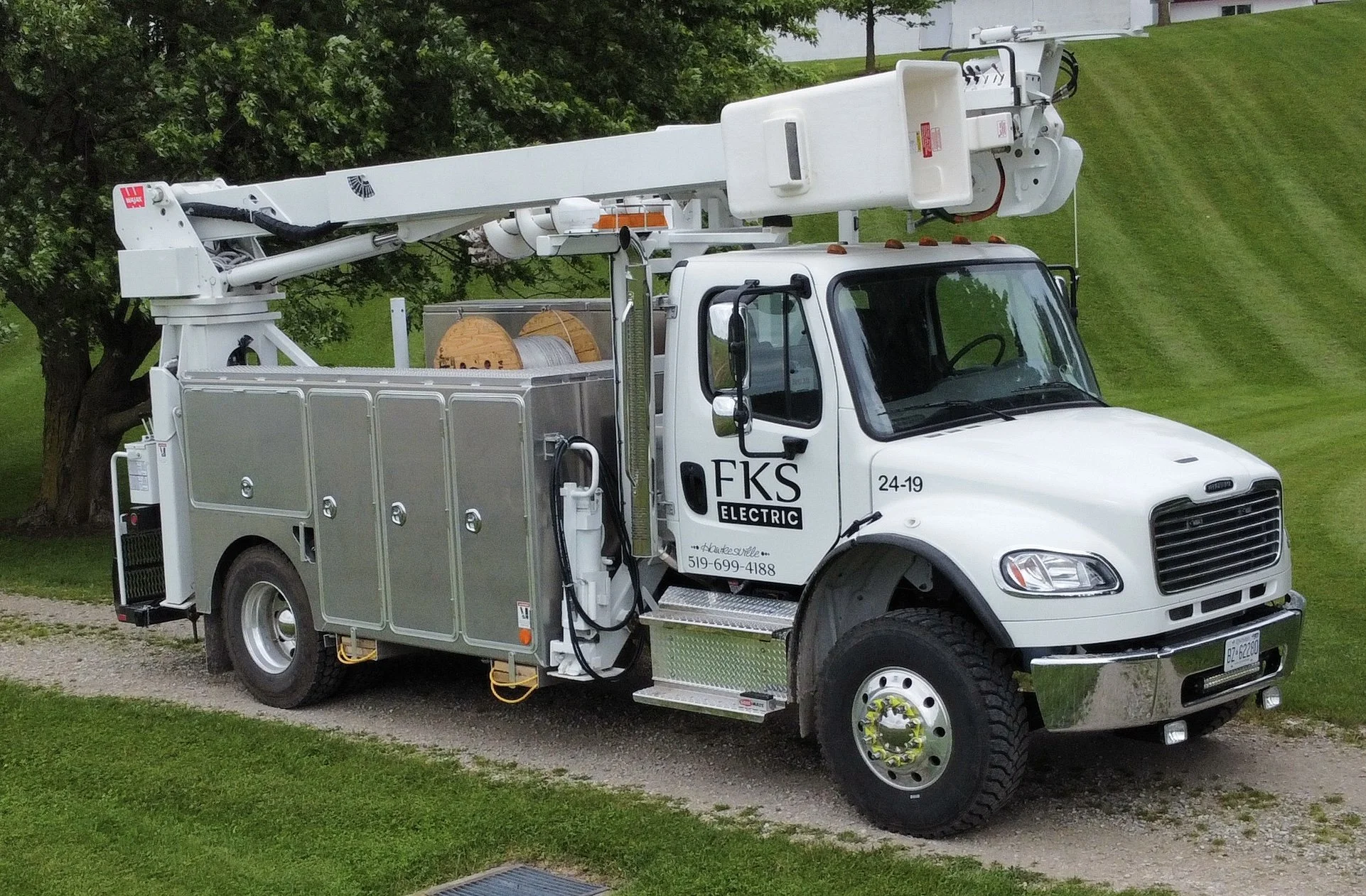 FKS - Pole Truck 1.jpg