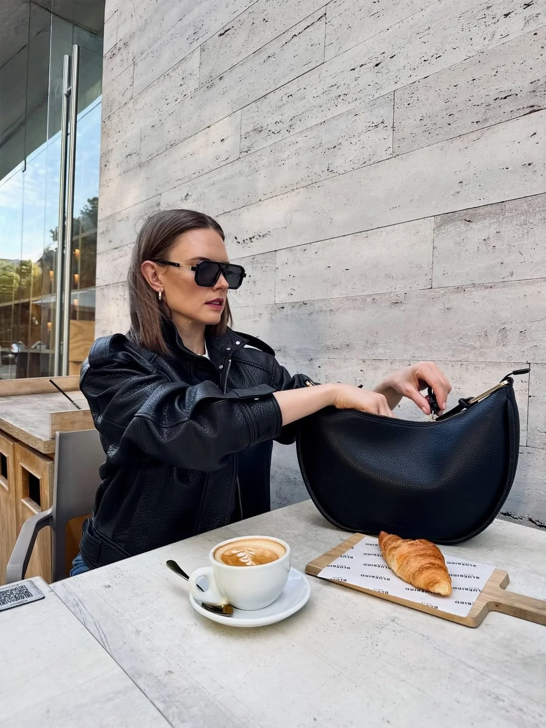 Pollini Calzados y Carteras