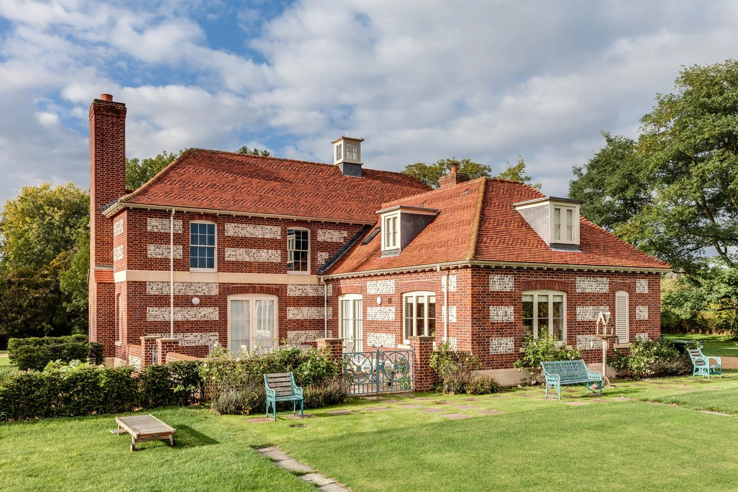 A Traditional Country House in Wiltshire