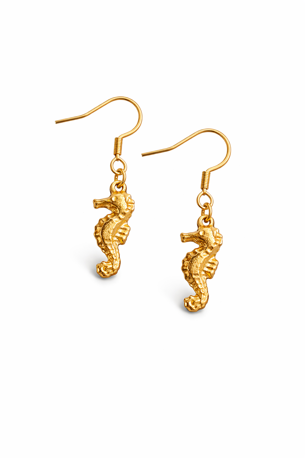 Minimalist Seahorse Earrings – 18K Gold PVD Stainless Steel