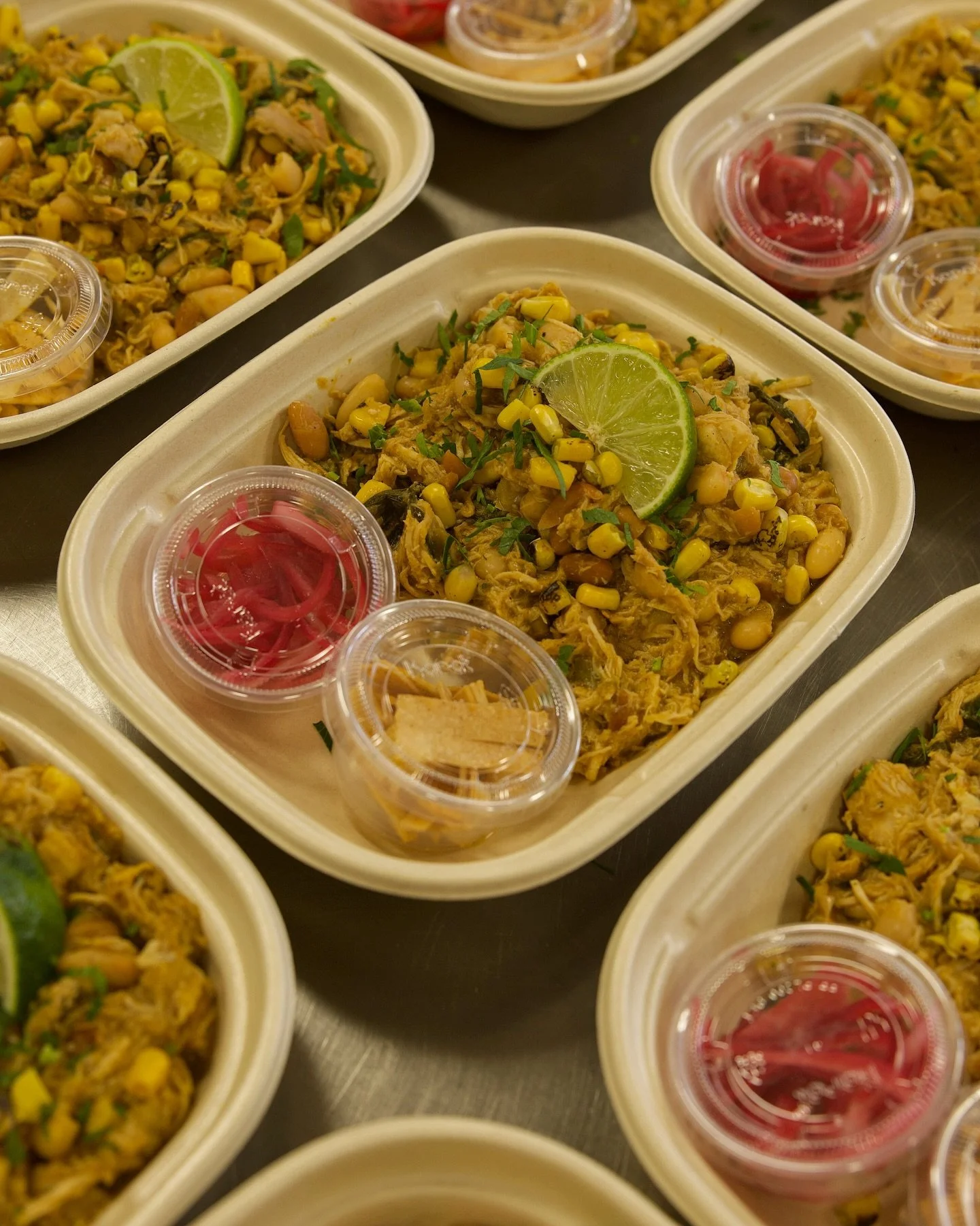 Colder weather can only mean one thing&hellip; it&rsquo;s chili season!

Back on the menu this week&hellip; White Bean Chicken Chili. Tender free-range chicken breast, creamy Cannellini and pinto beans. Fire-roasted green chiles, sweet corn and fresh