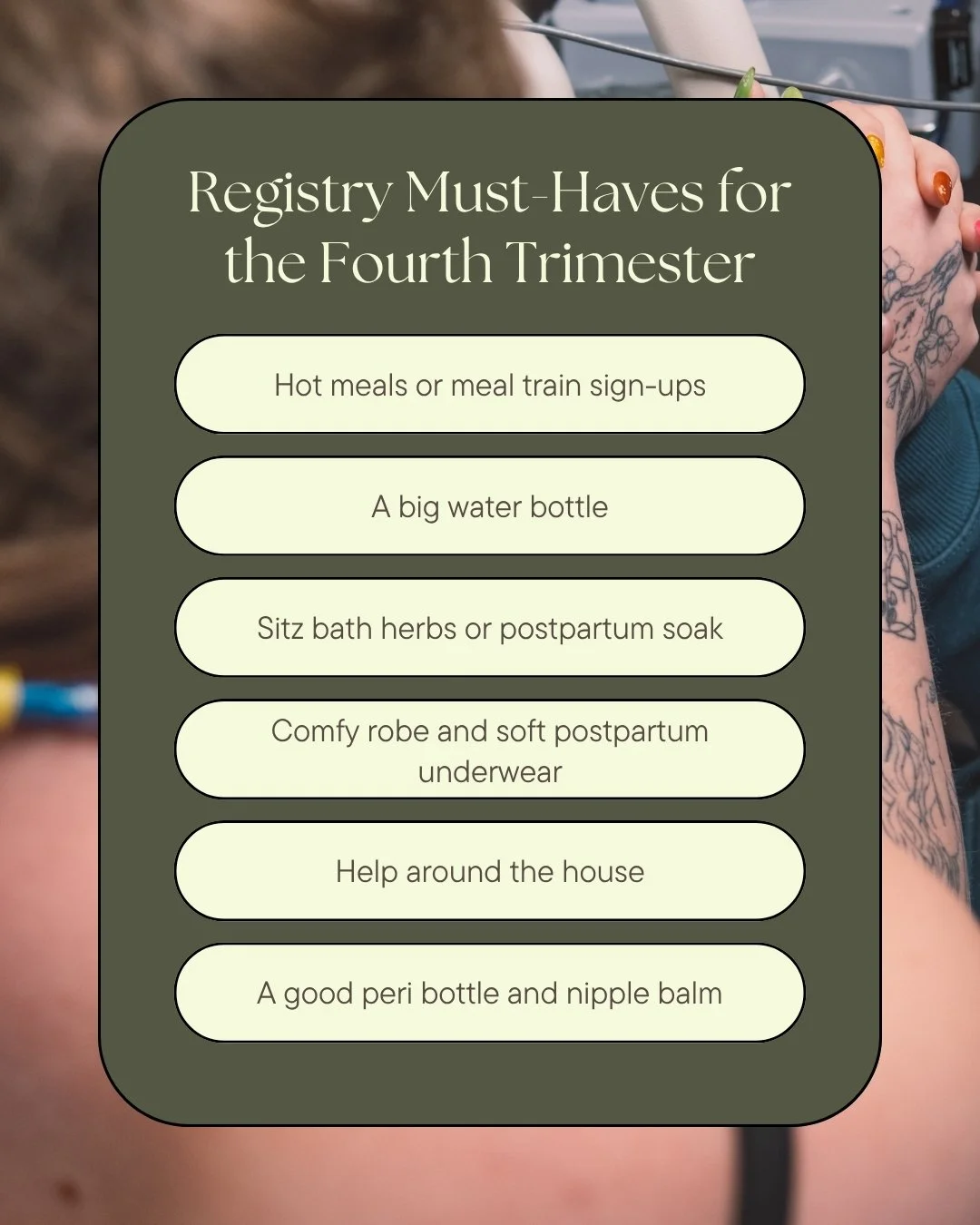 Baby registries are great, but let’s be honest, you can only have so many swaddles. Let’s talk about things you can add that actually make postpartum easier.
Here are a few must-haves for you:
✅Hot meals or meal train sign-ups — b