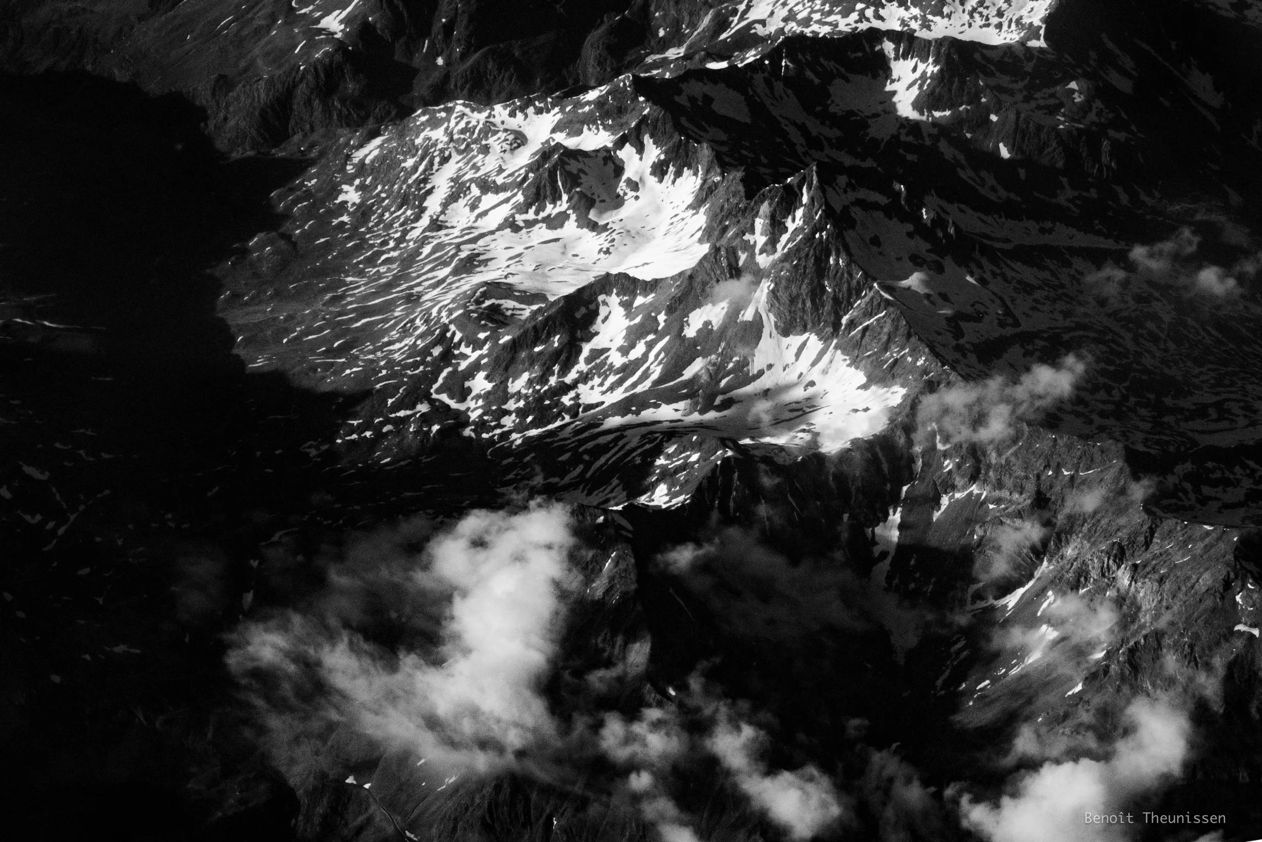 Whispers of the horizon