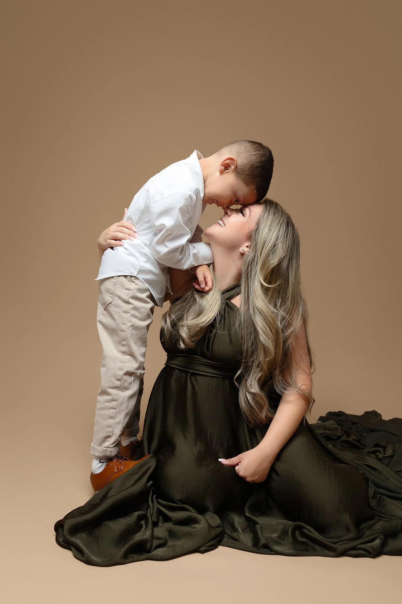 Atlanta, GA Maternity Photographer | Yulaimy Studio Maternity Session
