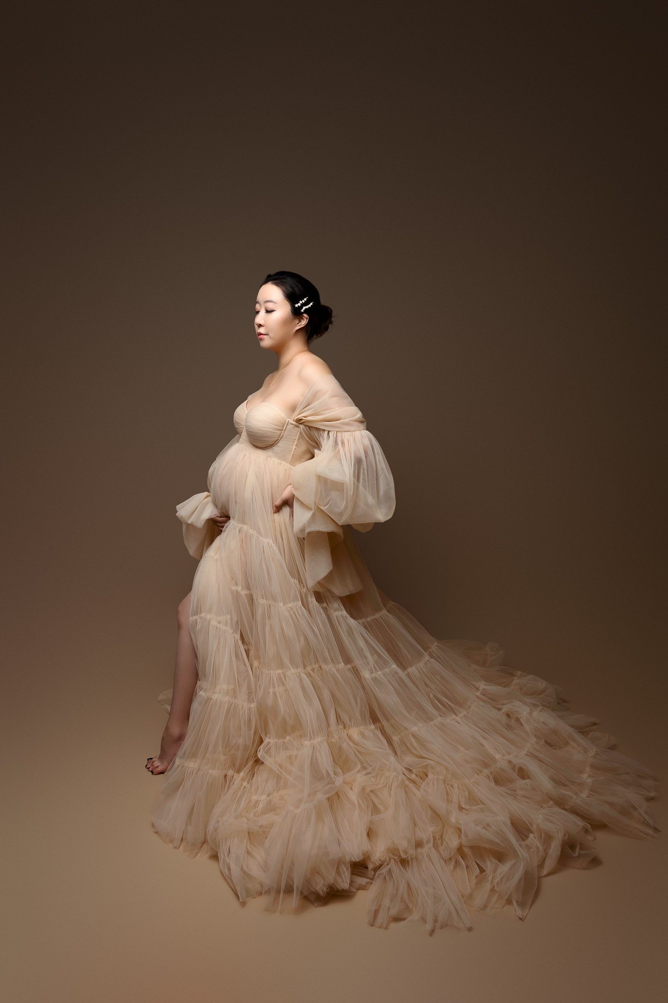 Atlanta, GA Maternity Photographer | Andrea Studio Maternity Session