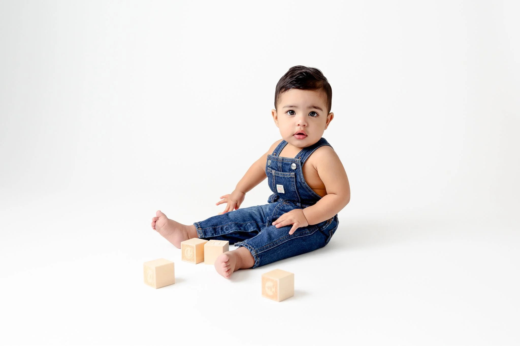 Atlanta, GA Newborn Photographer | Axel Studio Milestone Session 