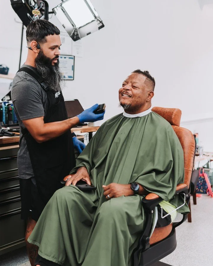 💈Book your appointments while slots are available for this weekend. Book ahead so you will be sure to get on the books💈
Barber: @entheos_thebarber @shearqueenn @freddy_4dfadez

#barbershop #beards #blurryfade #elonnc #saxpahawnc #mebanenc #alamance