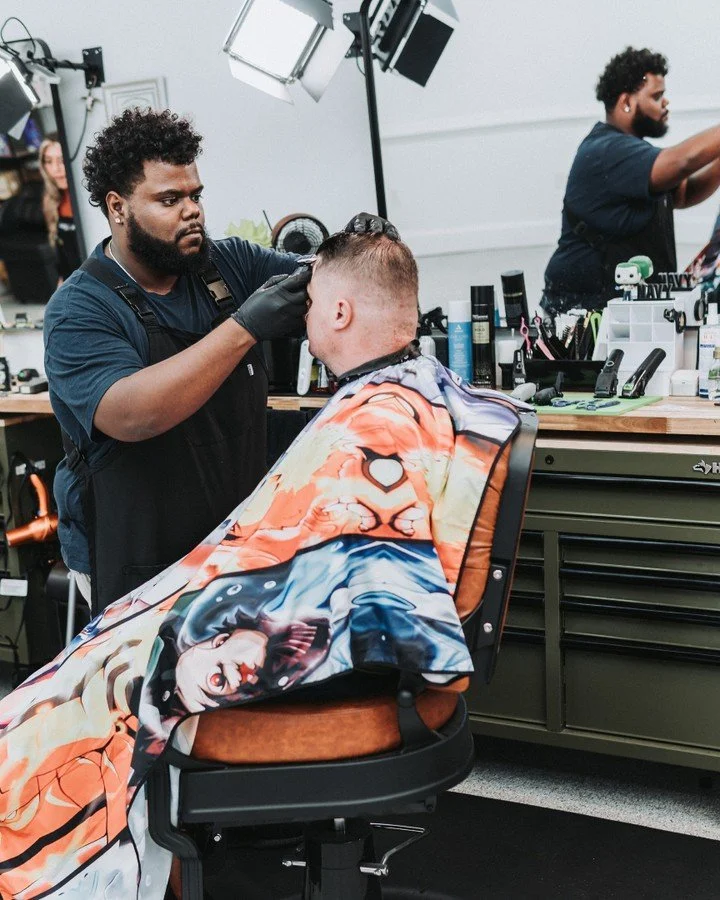 💈Book your appointments while slots are available for this weekend. Book ahead so you will be sure to get on the books💈
Barber:@freddy_4dfadez

#barbershop #beards #blurryfade #elonnc #saxpahawnc #mebanenc #alamancebarbers #ncbarbers #ncbarbershop 