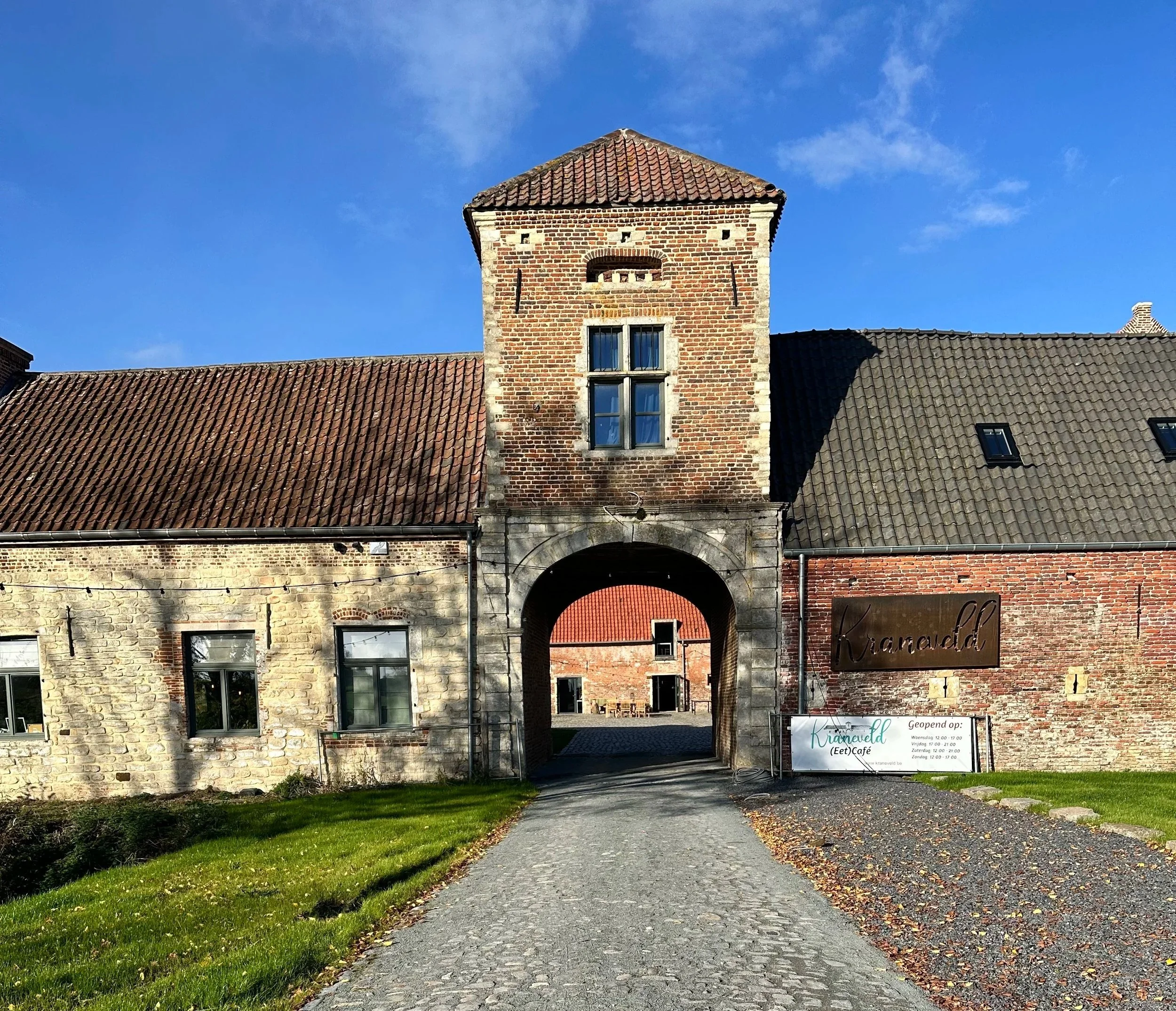 voorzijde van de Kraneveldhoeve