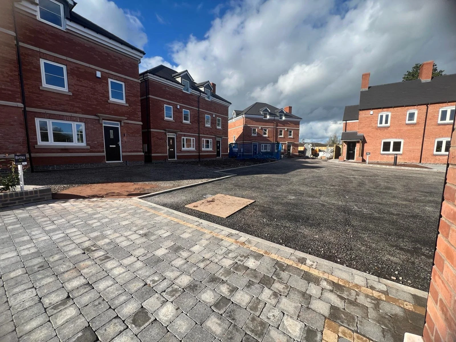 WhatsApp Image 2024-03-25 at 16.40.13.jpeg