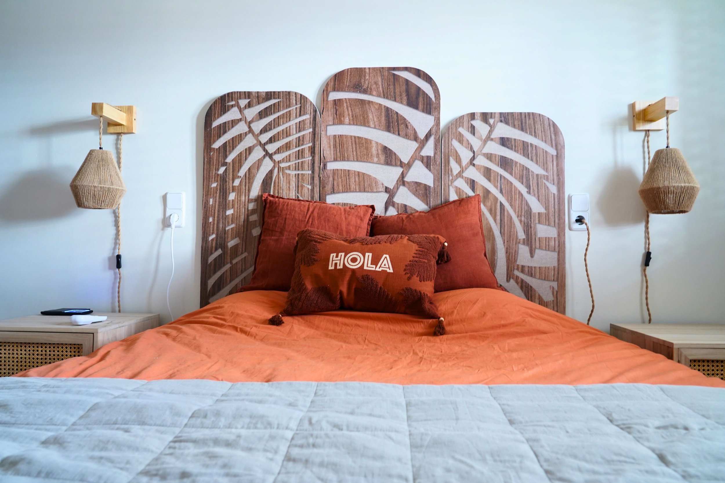 MM1 Orange bedroom horizontal 7.jpg