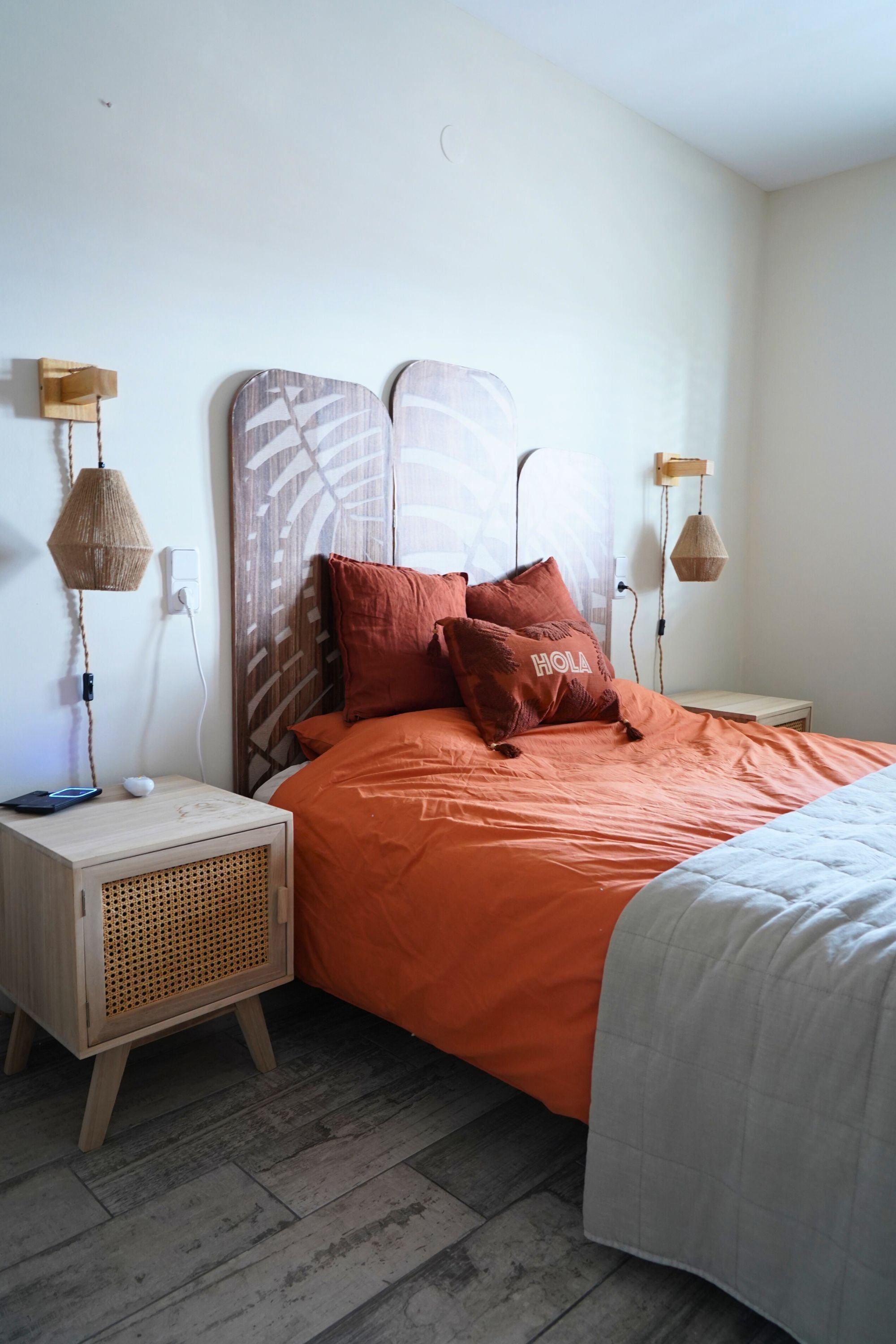 MM1 Orange bedroom vertical 10.jpg