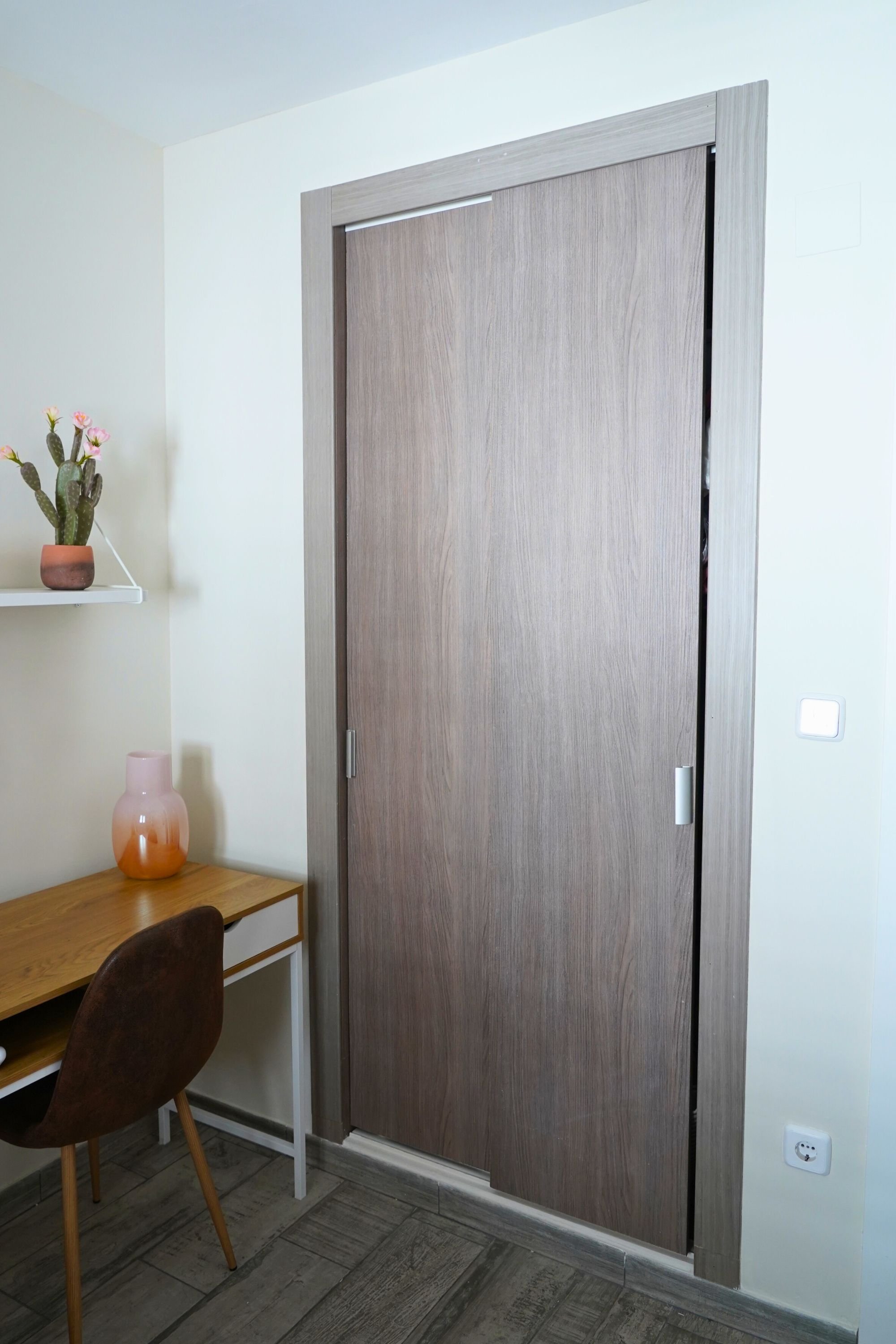 MM1 Pink bedroom vertical 14.jpg