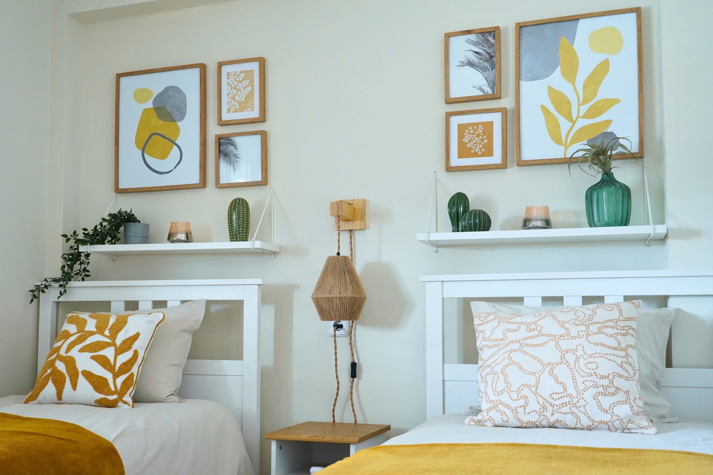 MM1 Yellow bedroom horizontal 6.jpg