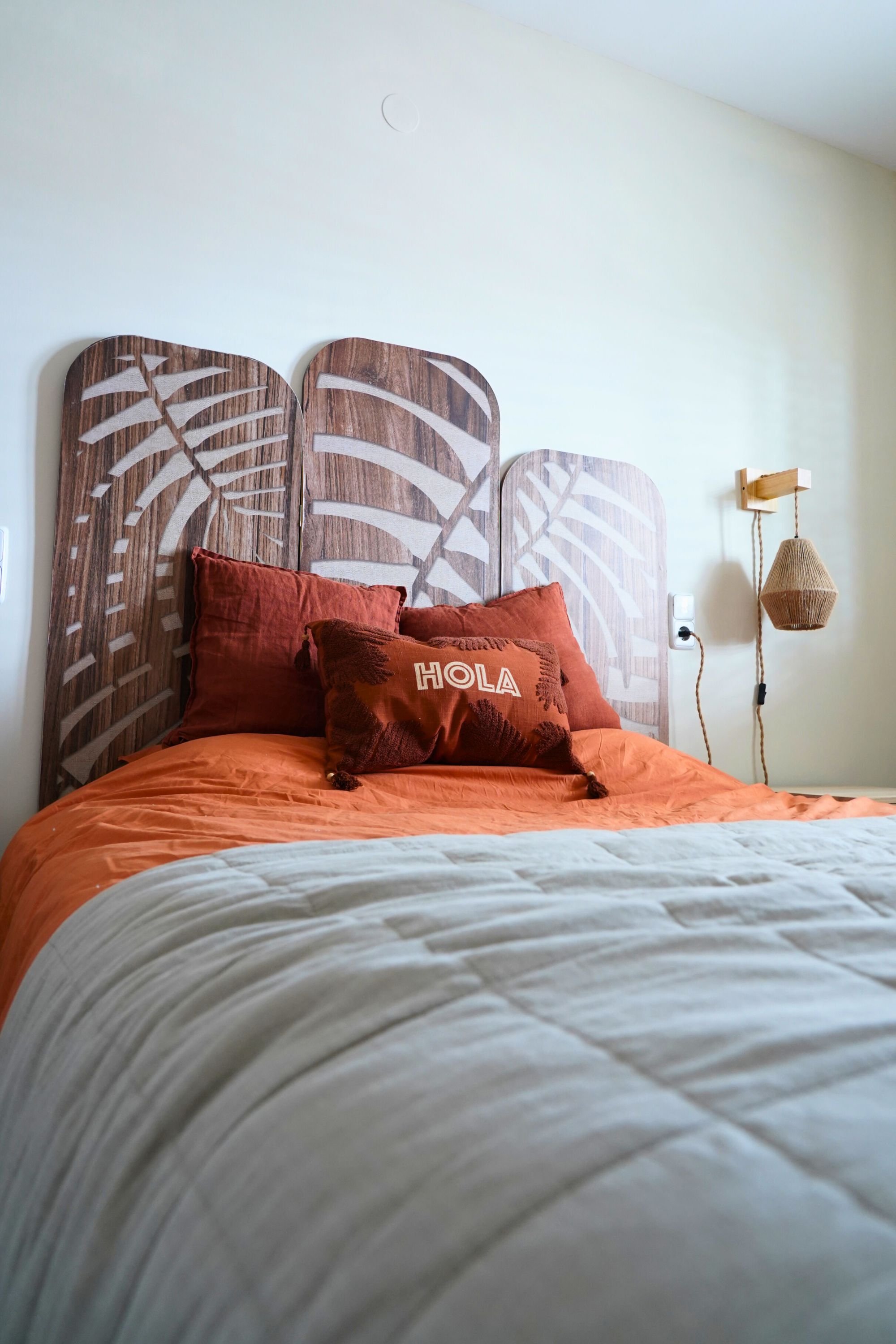 MM1 Orange bedroom vertical 4.jpg