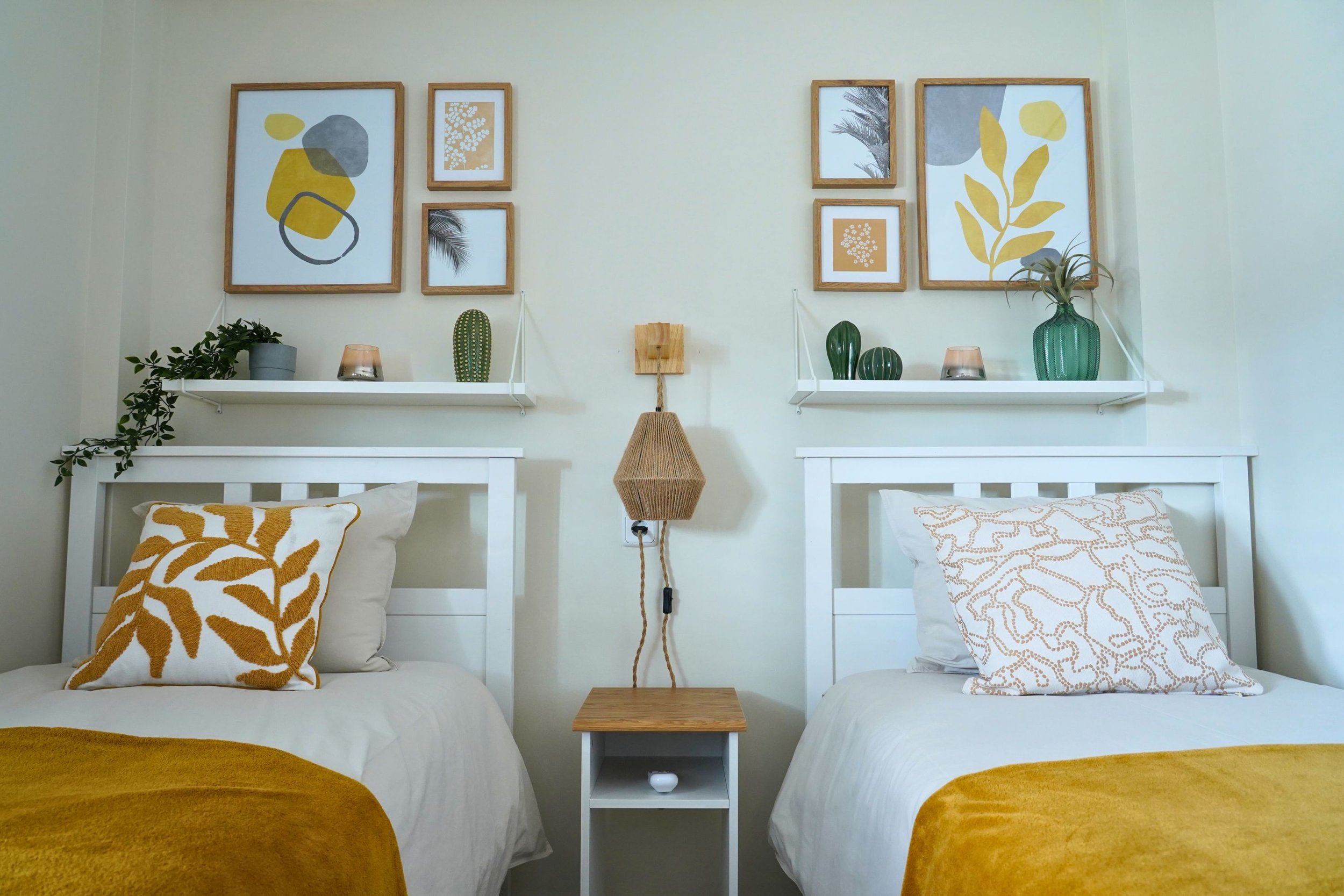 MM1 Yellow bedroom horizontal 4.jpg