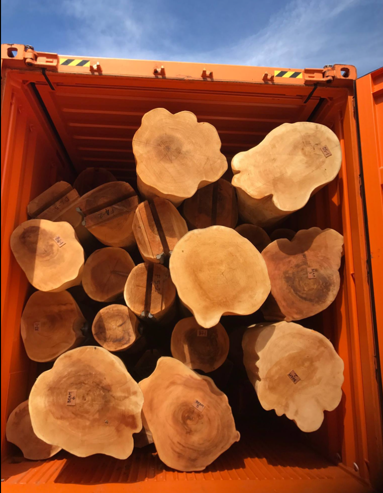 Flat deck freight services for lumber and agricultural equipment in British Columbia and the Pacific Northwest.