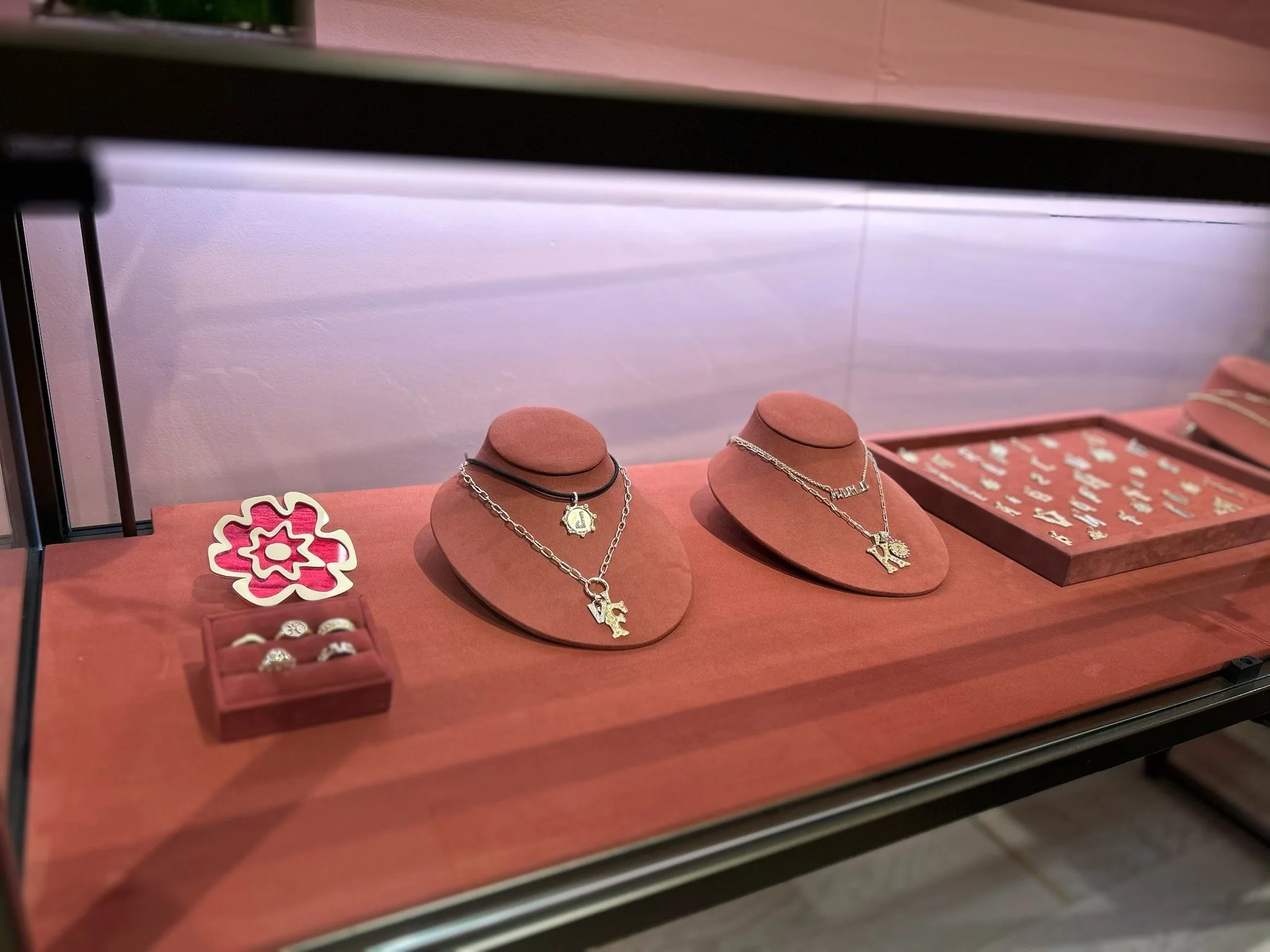 Custom decor in jewelry case on Madison Avenue in New York