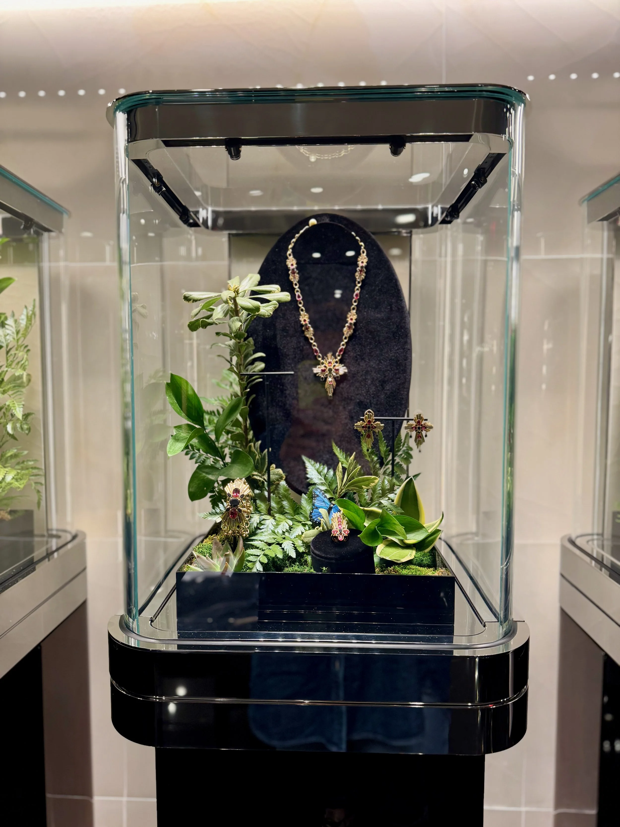 Real greenery installation for Dolce & Gabbana Jewelry at the Madison Avenue boutique in New York