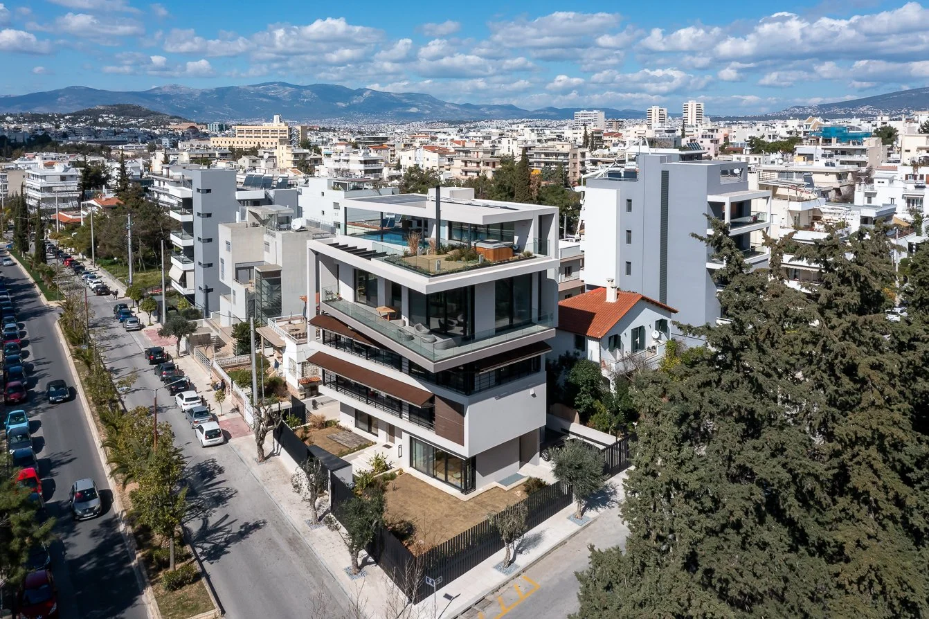 Ένταξη κτιρίου στο φυσικό τοπίο και τα γειτονικά πάρκα - Dire Architects Wedge House