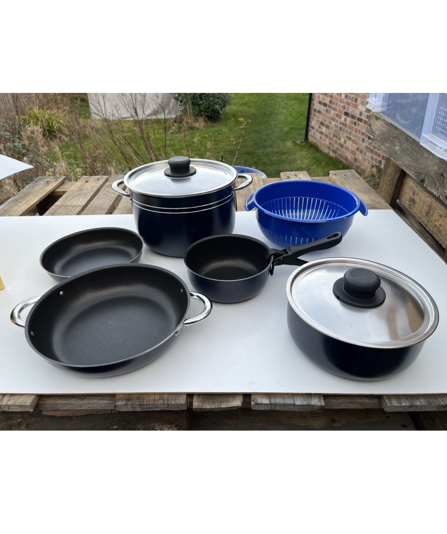 320 Beaver Blue Cooking Set a3.jpg