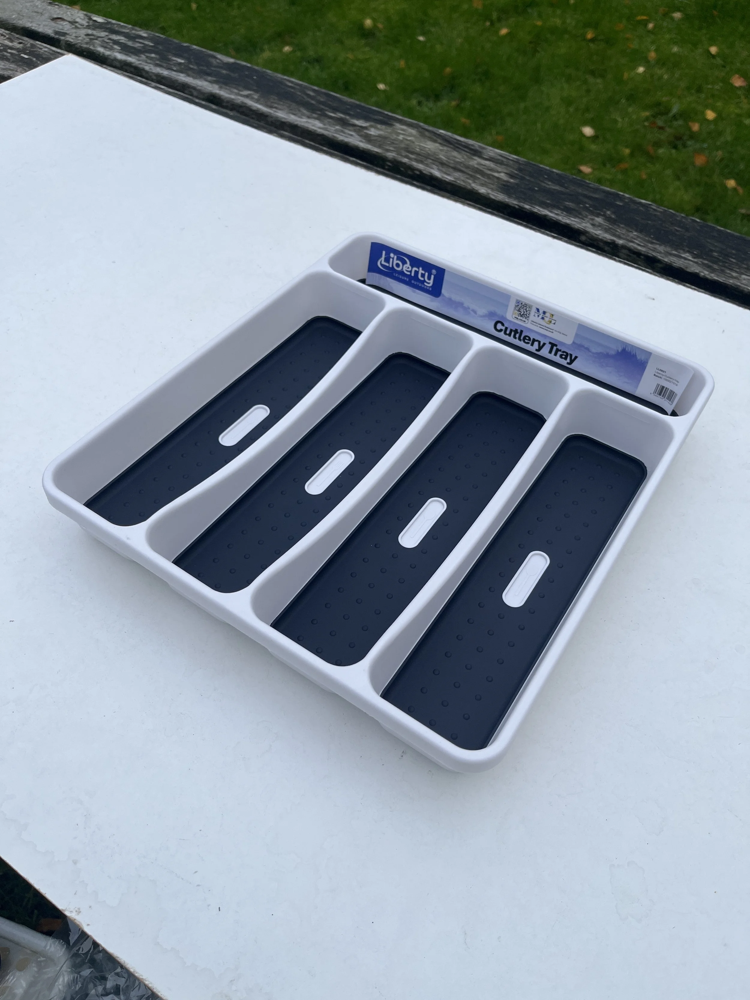 361 Large Cutlery Tray Anti-Slip c.JPG
