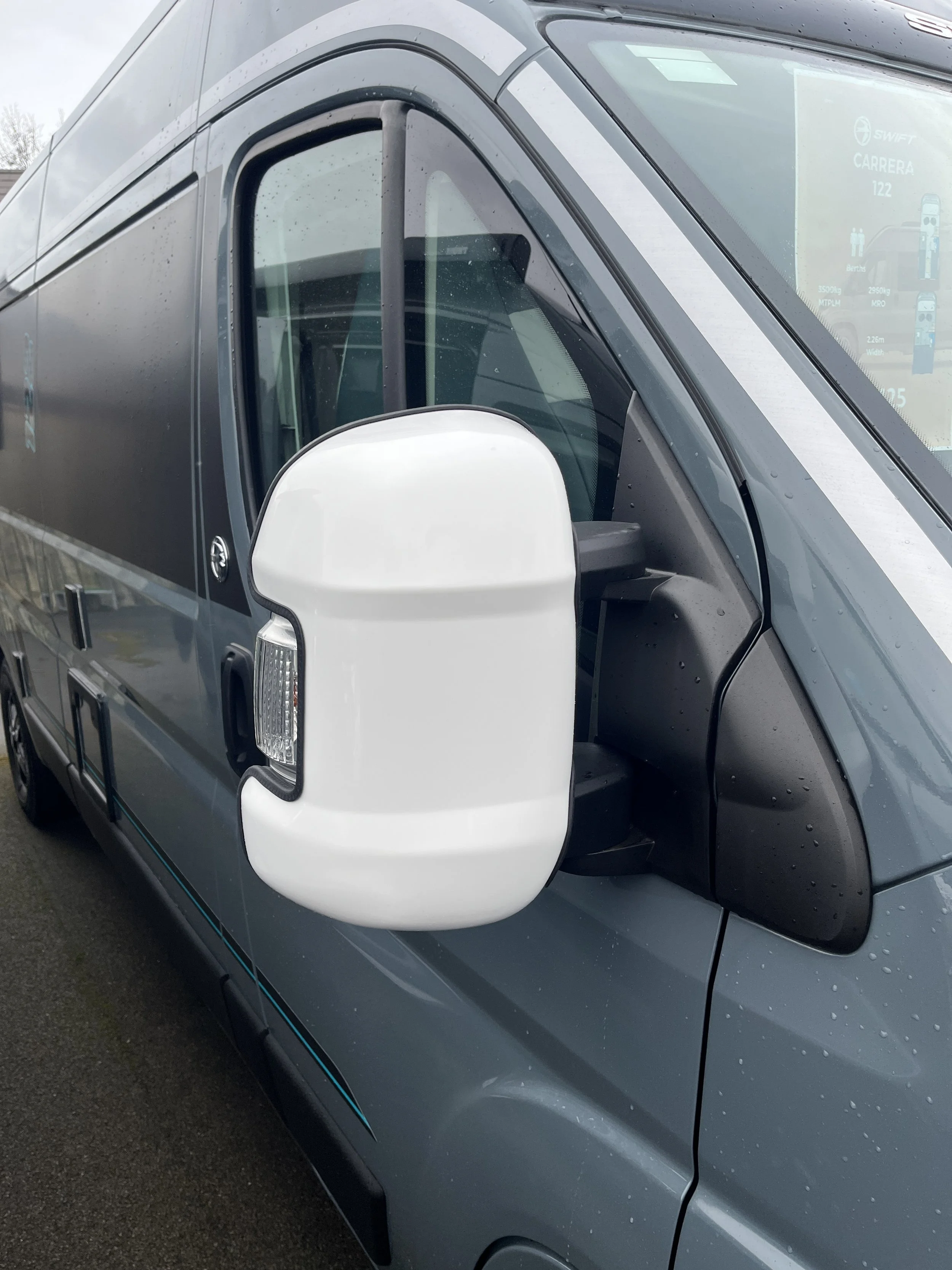 New Mirrorguard White Short g.JPG