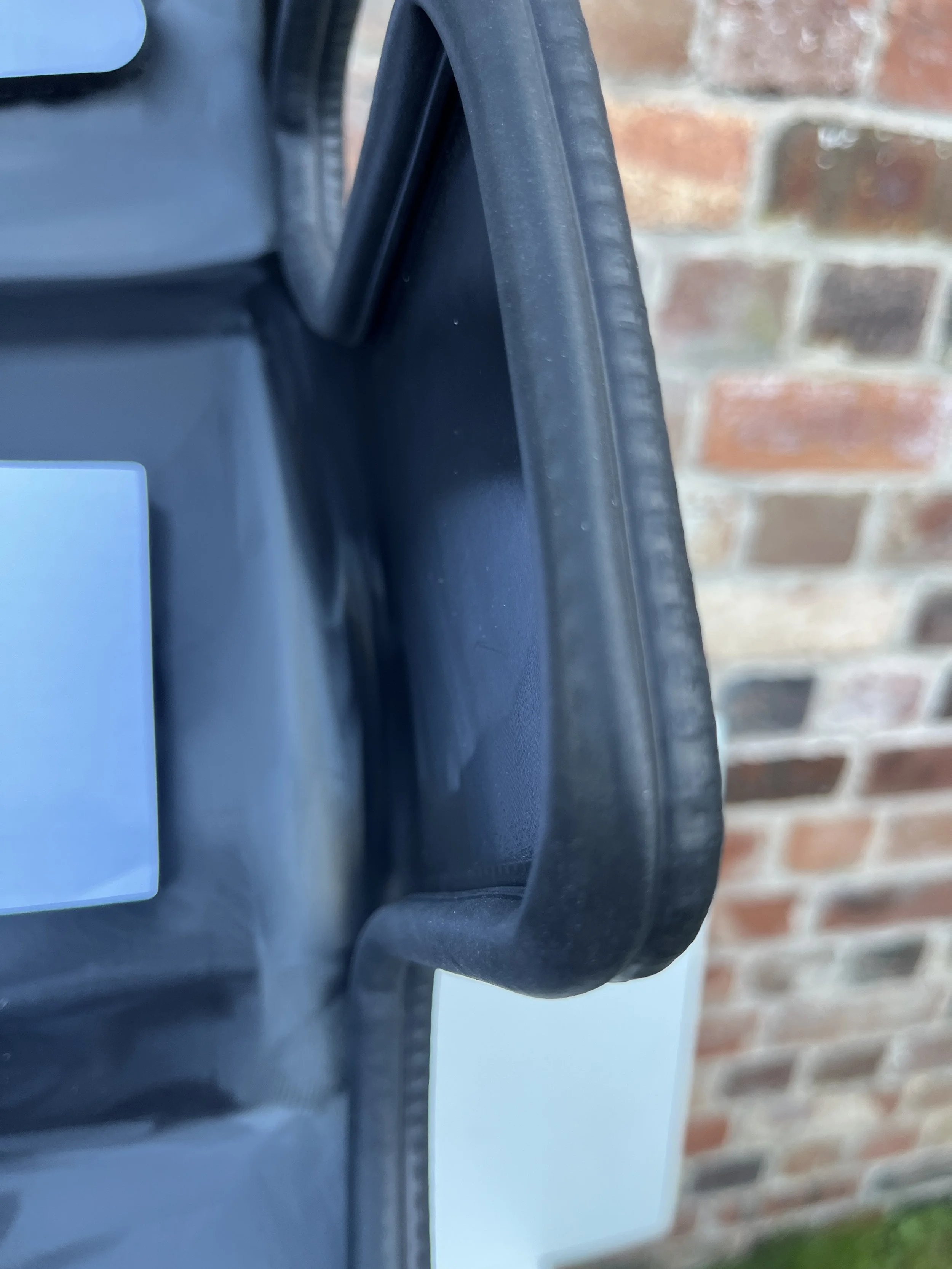 New Mirrorguard Black b.JPG