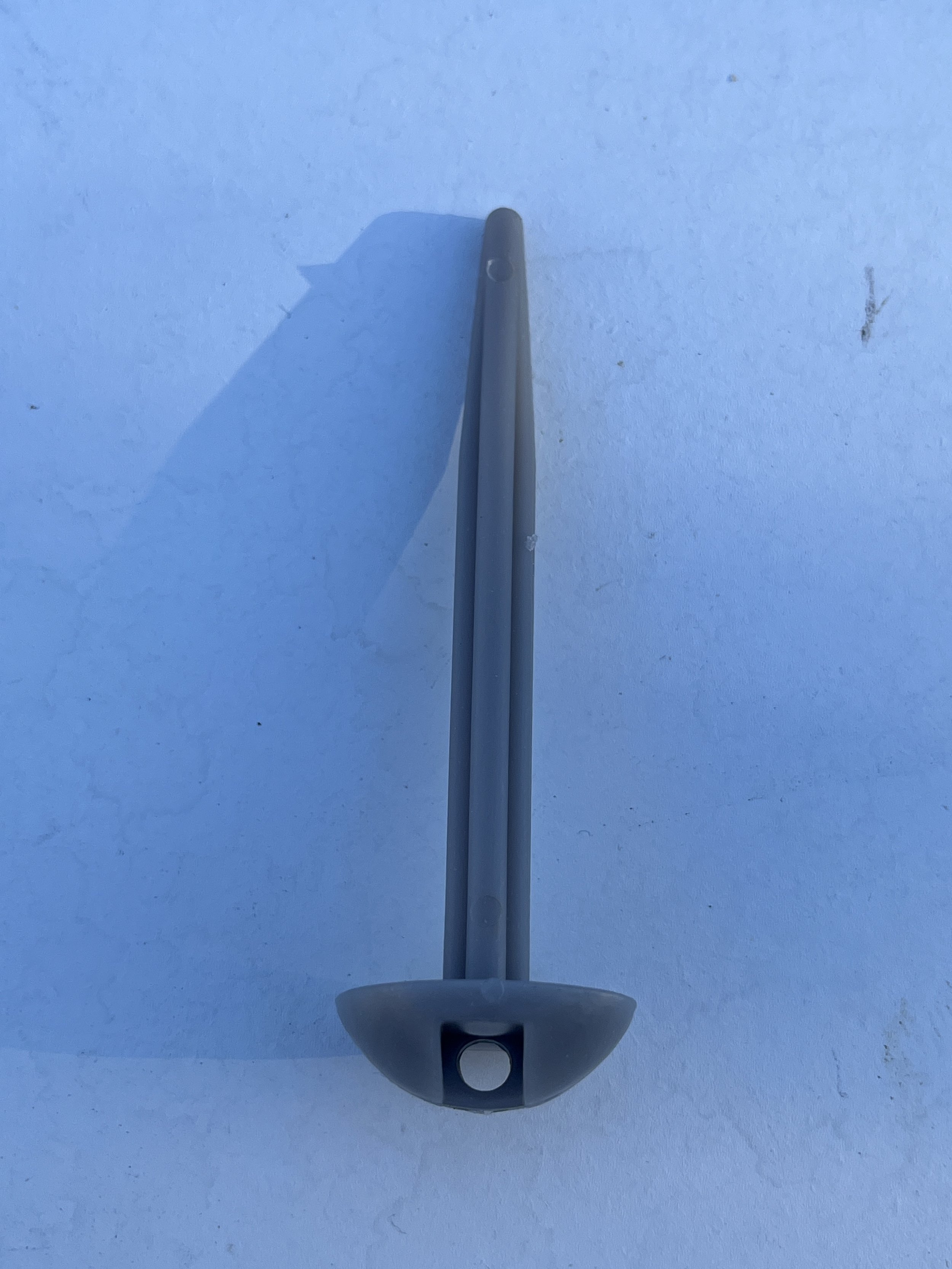 378 plastic groundsheet pegs c.JPG