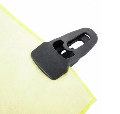 17 Large Holdon Cloth.jpg