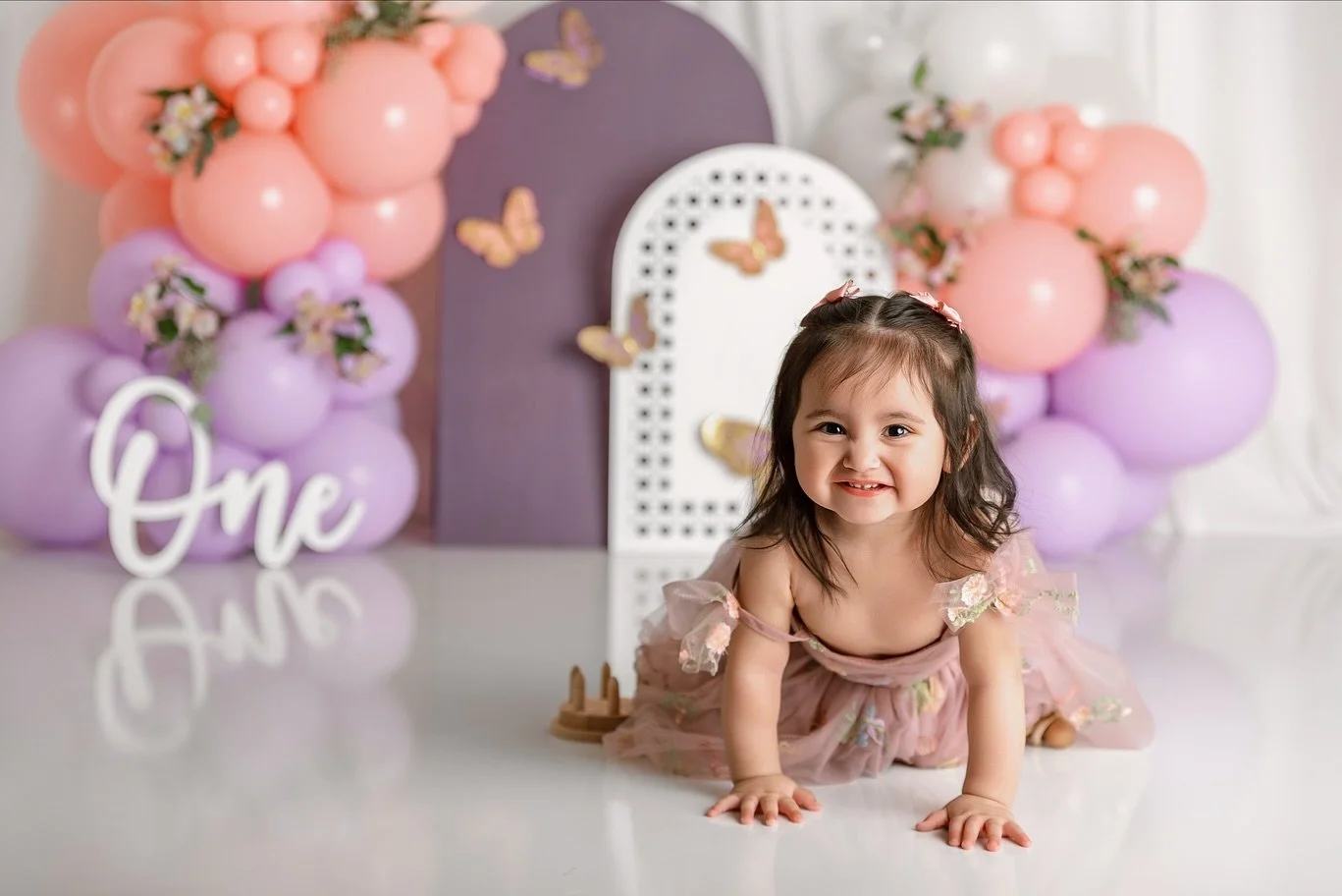 What a sweet celebration! This butterfly birthday party was pure magic from start to finish!! Booking now for later November and December birthdays! 🎂🎈