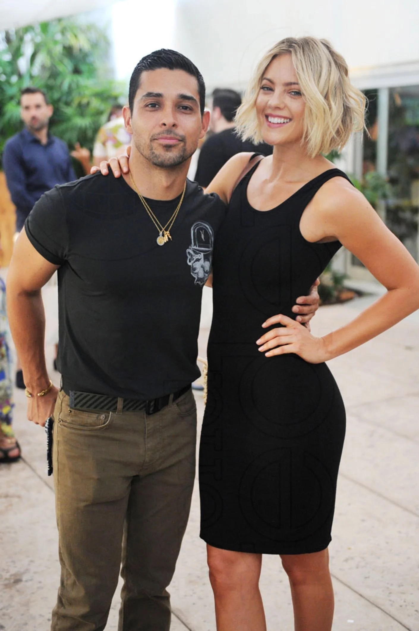 0-wilmer-valderrama-amanda-pacheco3-1.jpg